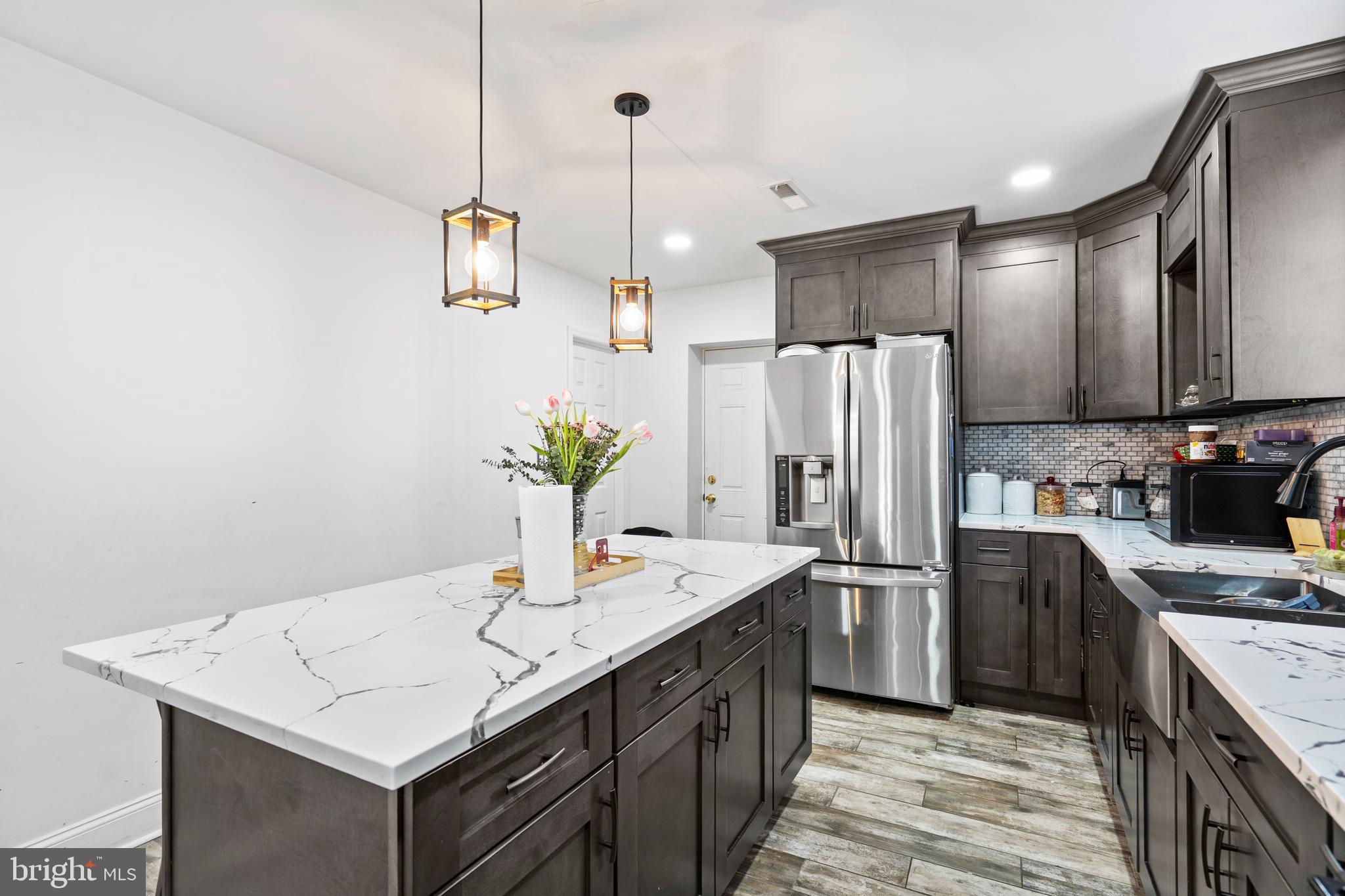 NORTHWOOD - Residential