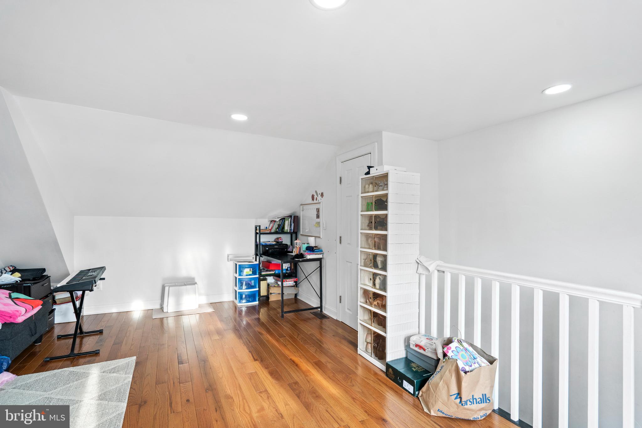 NORTHWOOD - Residential