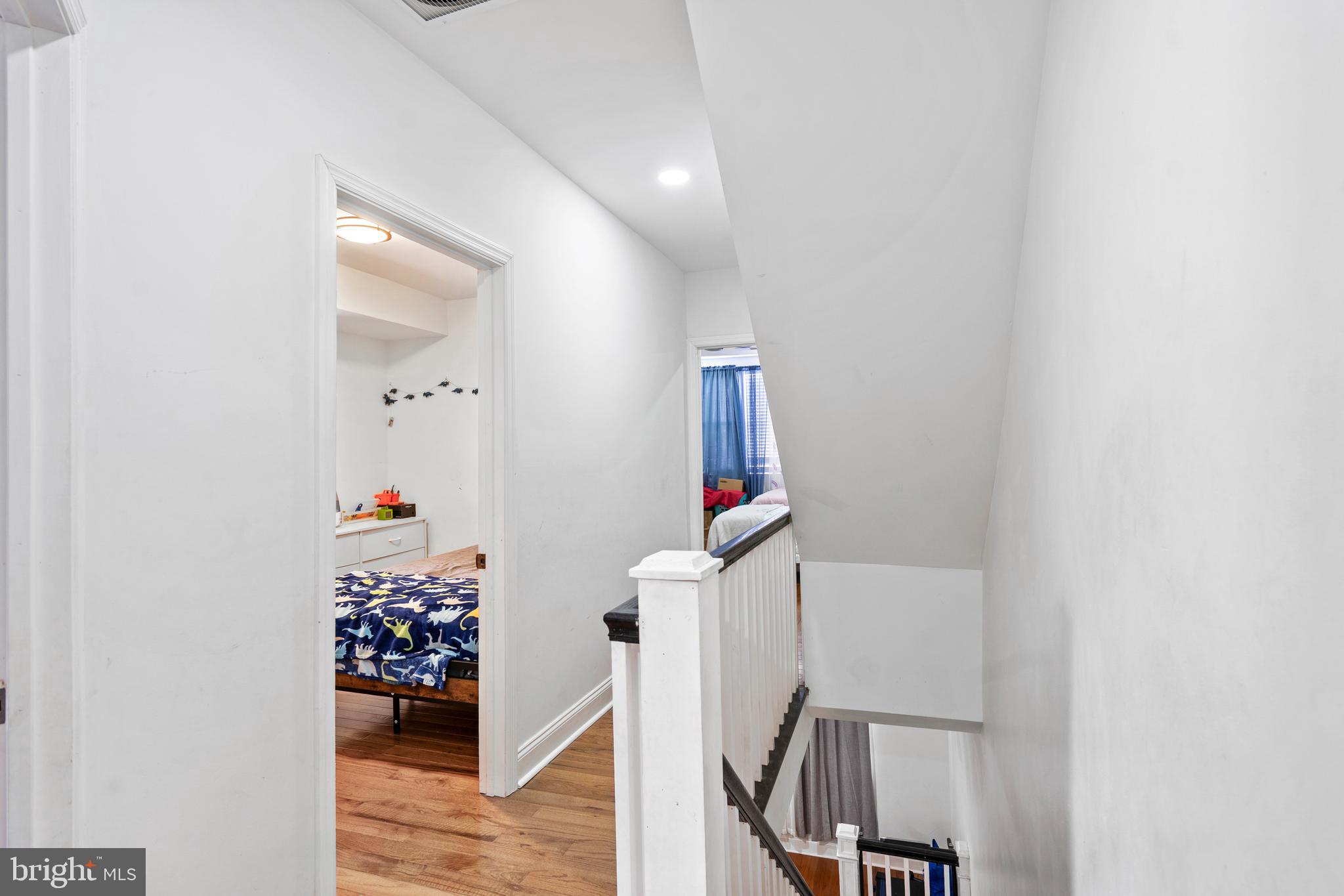 NORTHWOOD - Residential