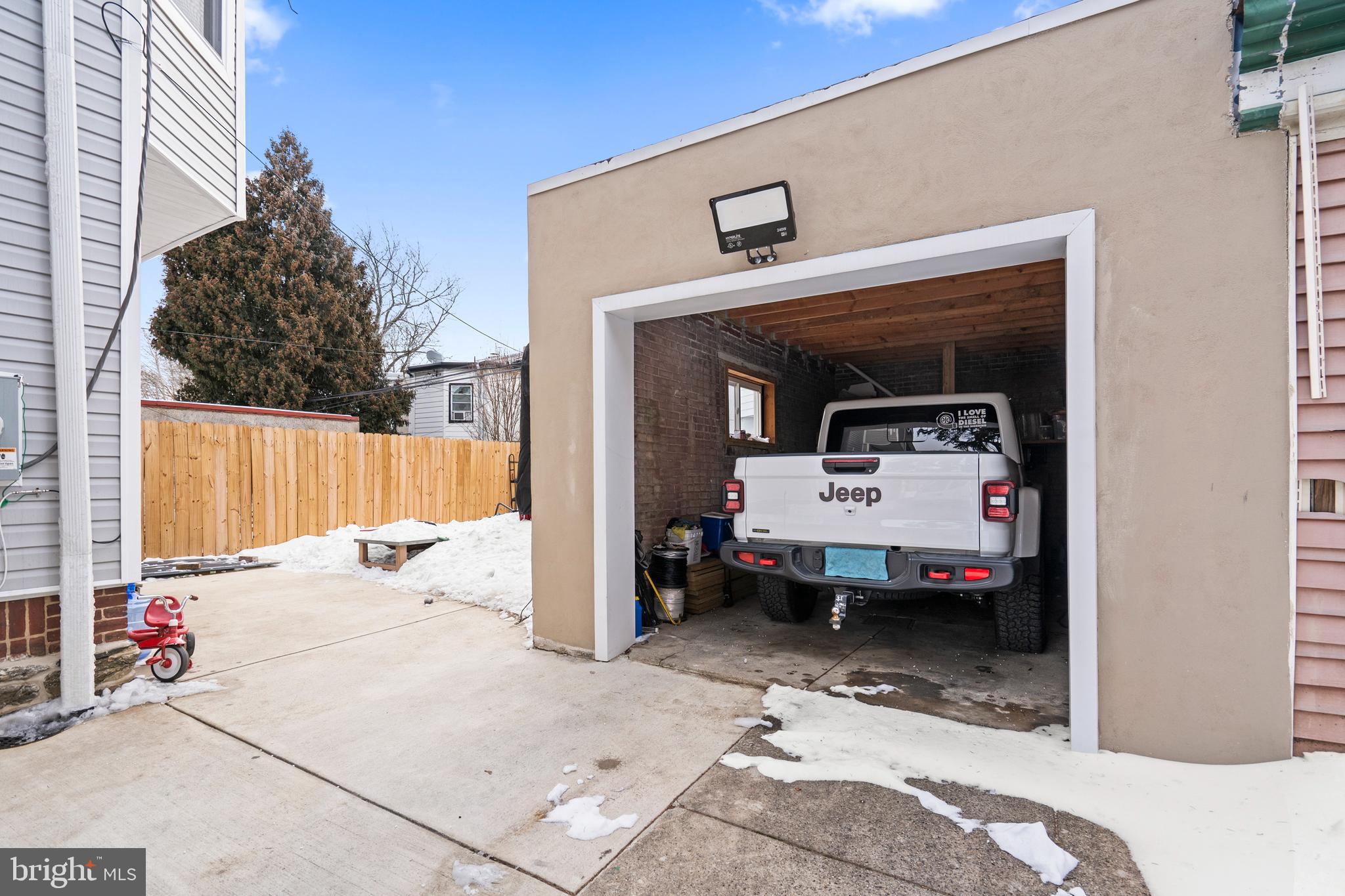 NORTHWOOD - Residential