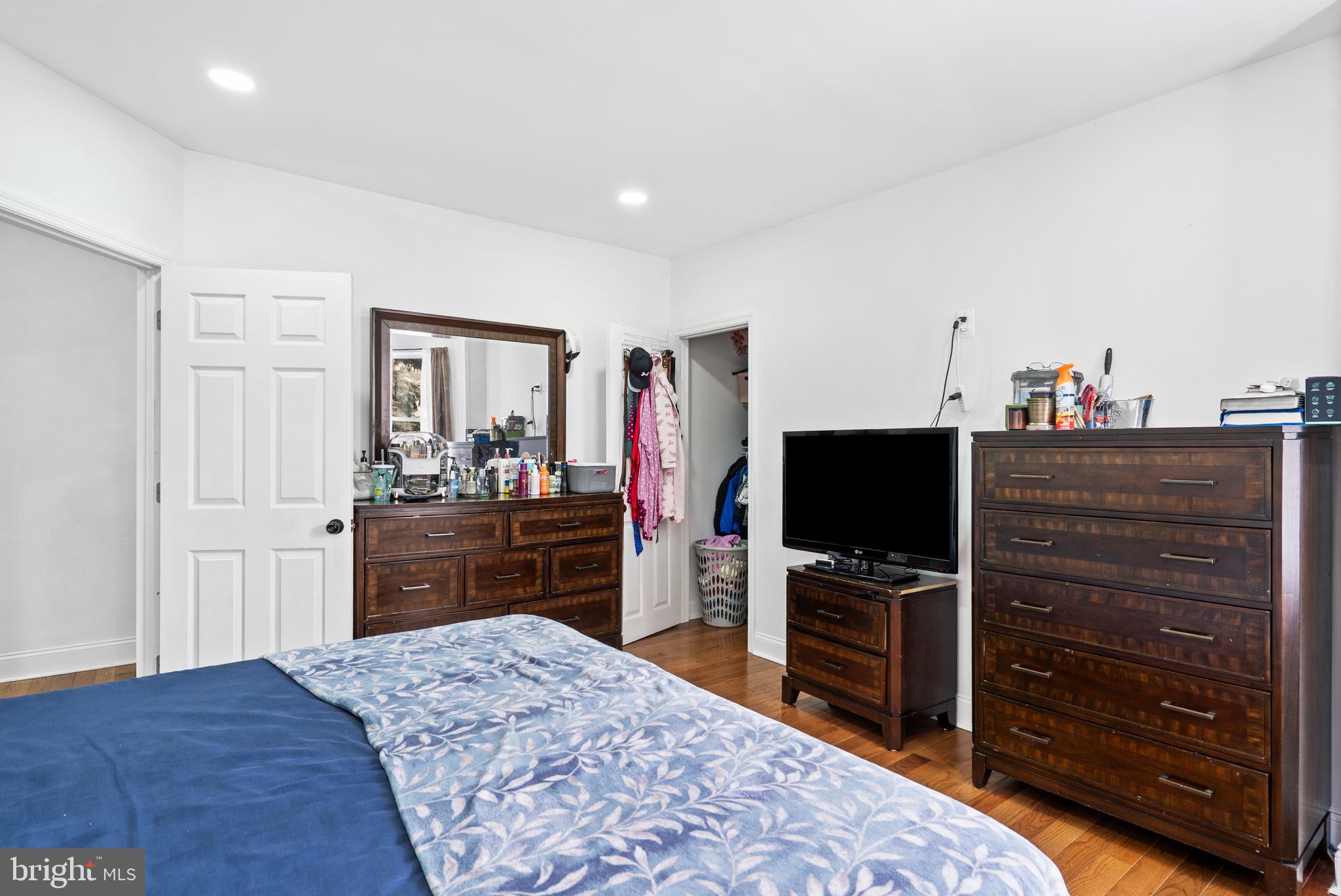 NORTHWOOD - Residential