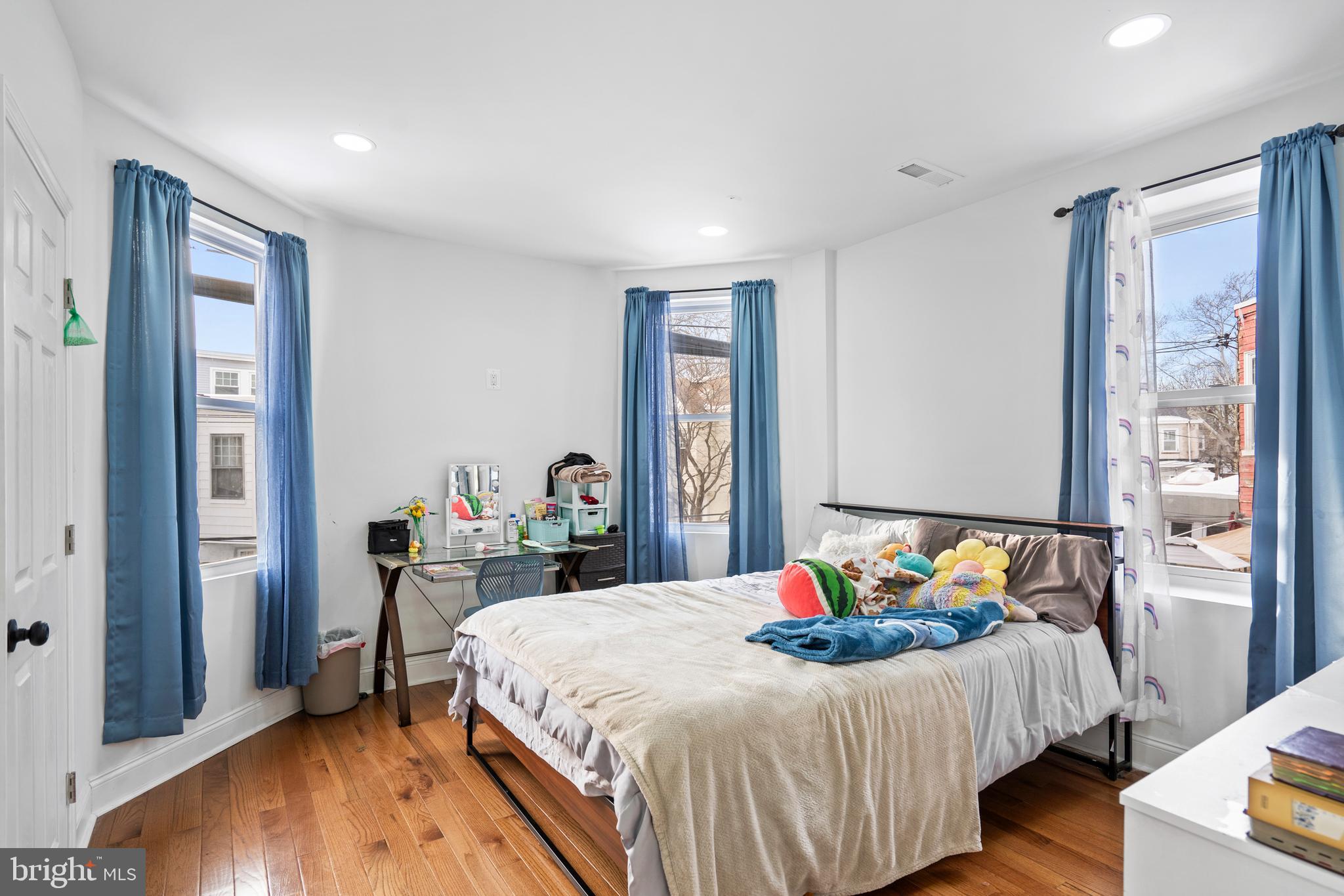 NORTHWOOD - Residential