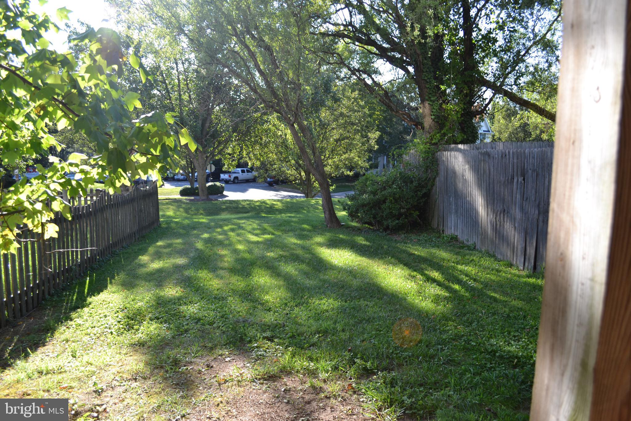 CONSTANT FRIENDSHIP - Residential Lease