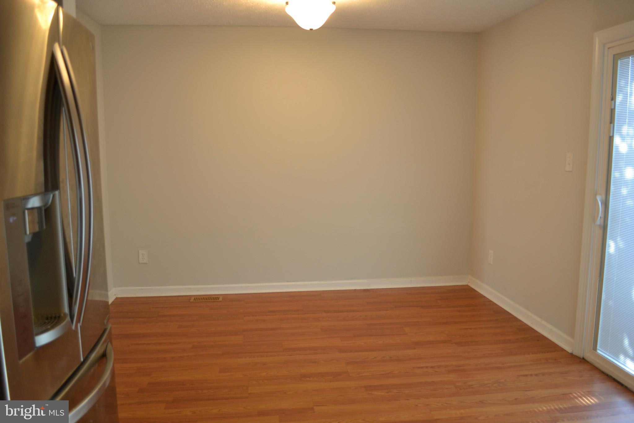 CONSTANT FRIENDSHIP - Residential Lease