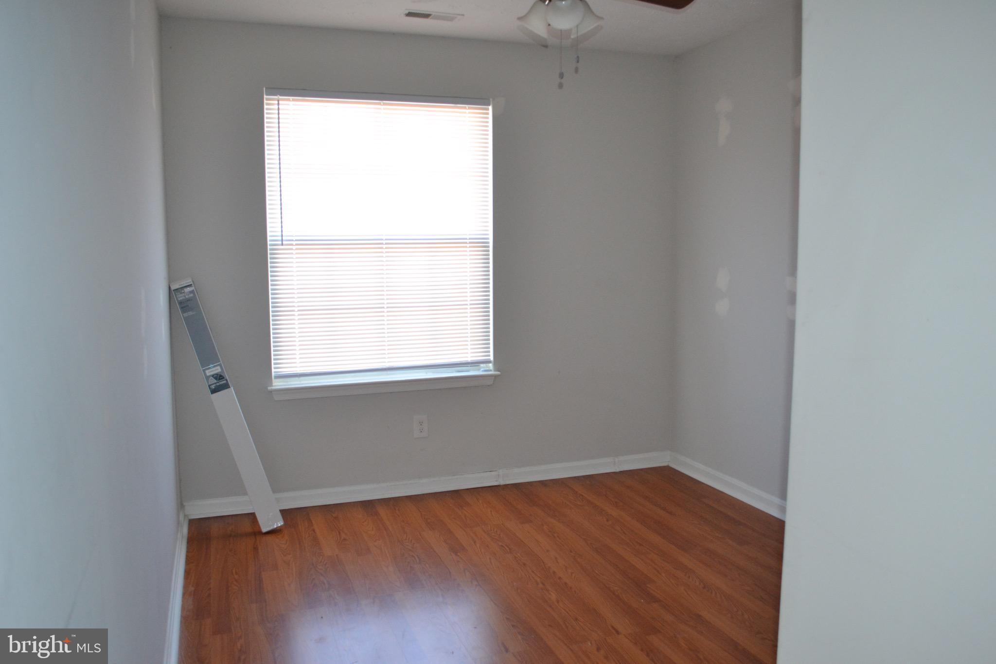 CONSTANT FRIENDSHIP - Residential Lease