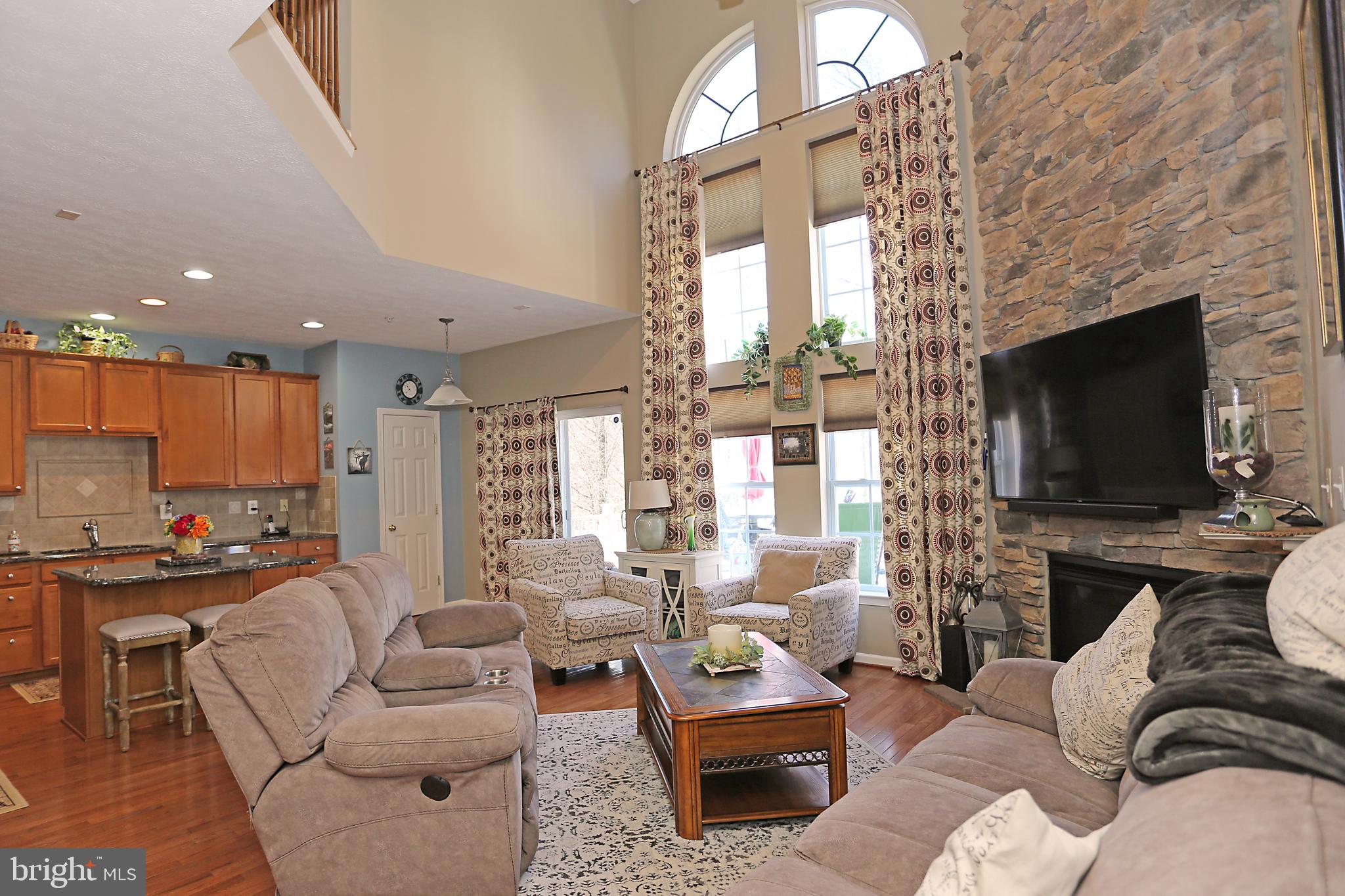 HOLLYWOODS POINT - Residential