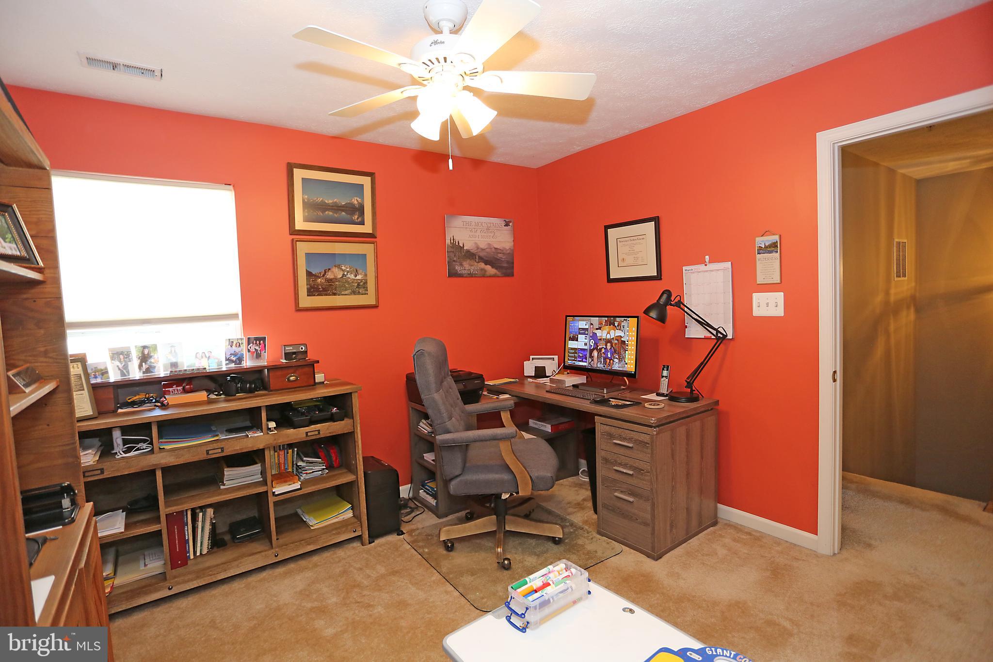 HOLLYWOODS POINT - Residential