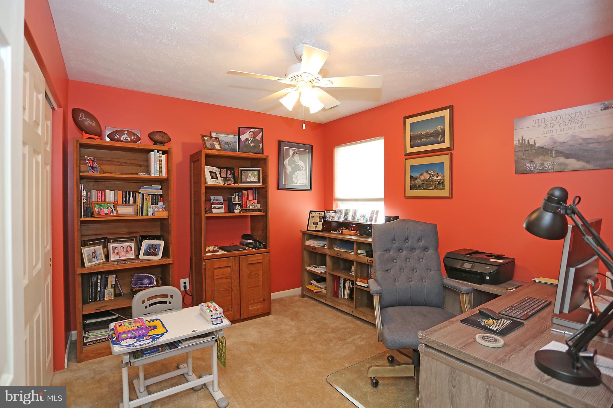 HOLLYWOODS POINT - Residential