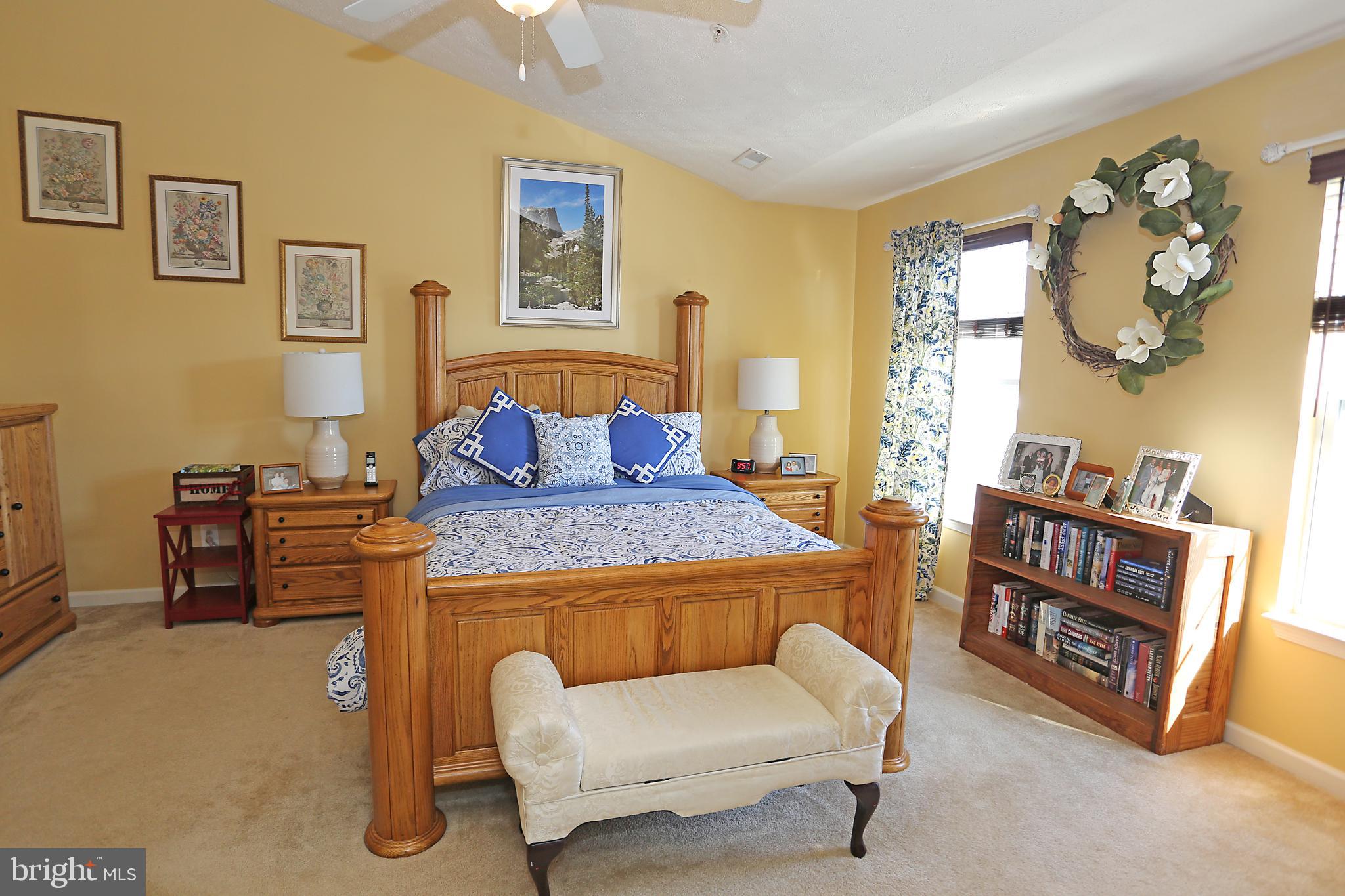 HOLLYWOODS POINT - Residential