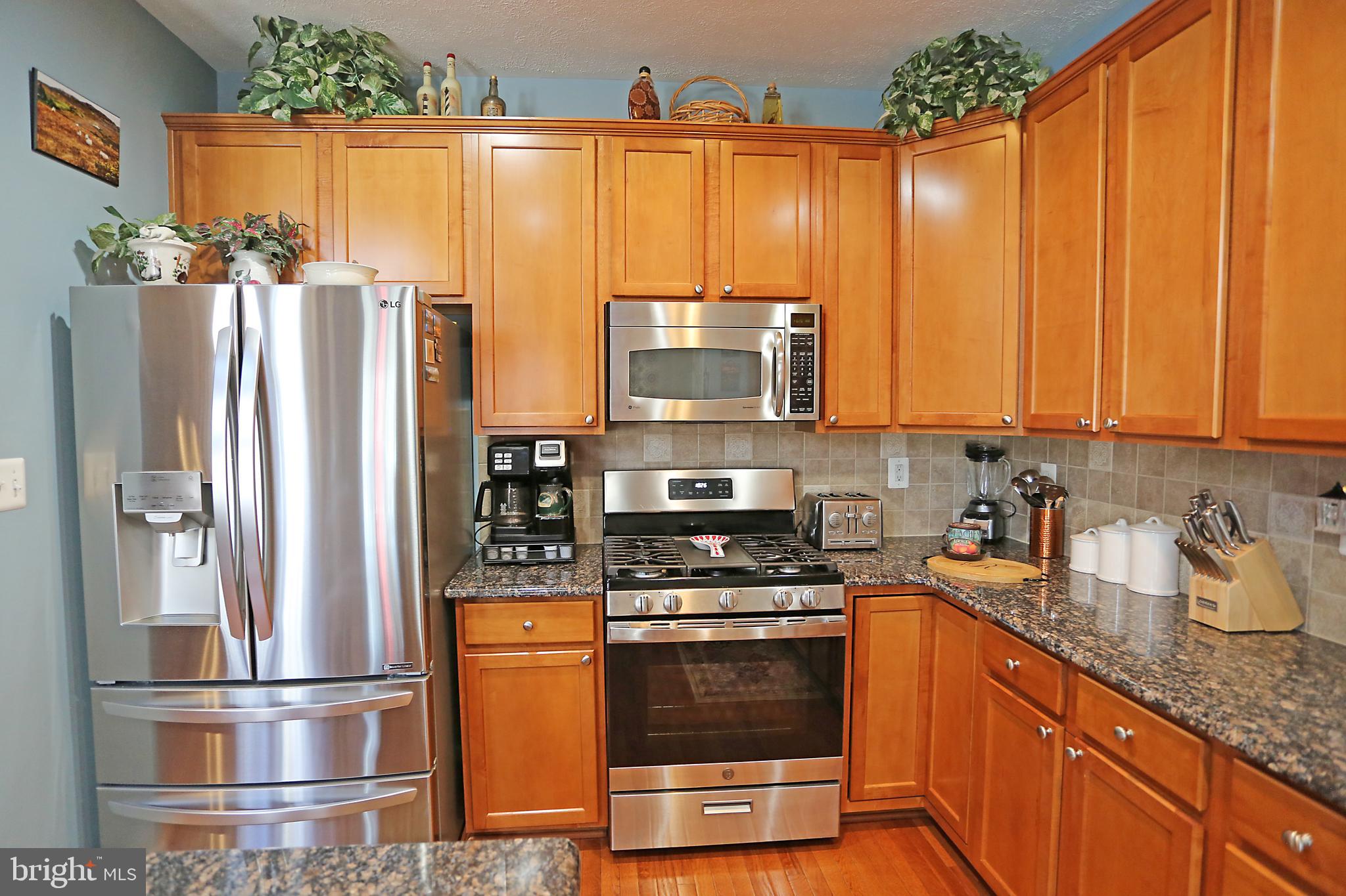 HOLLYWOODS POINT - Residential