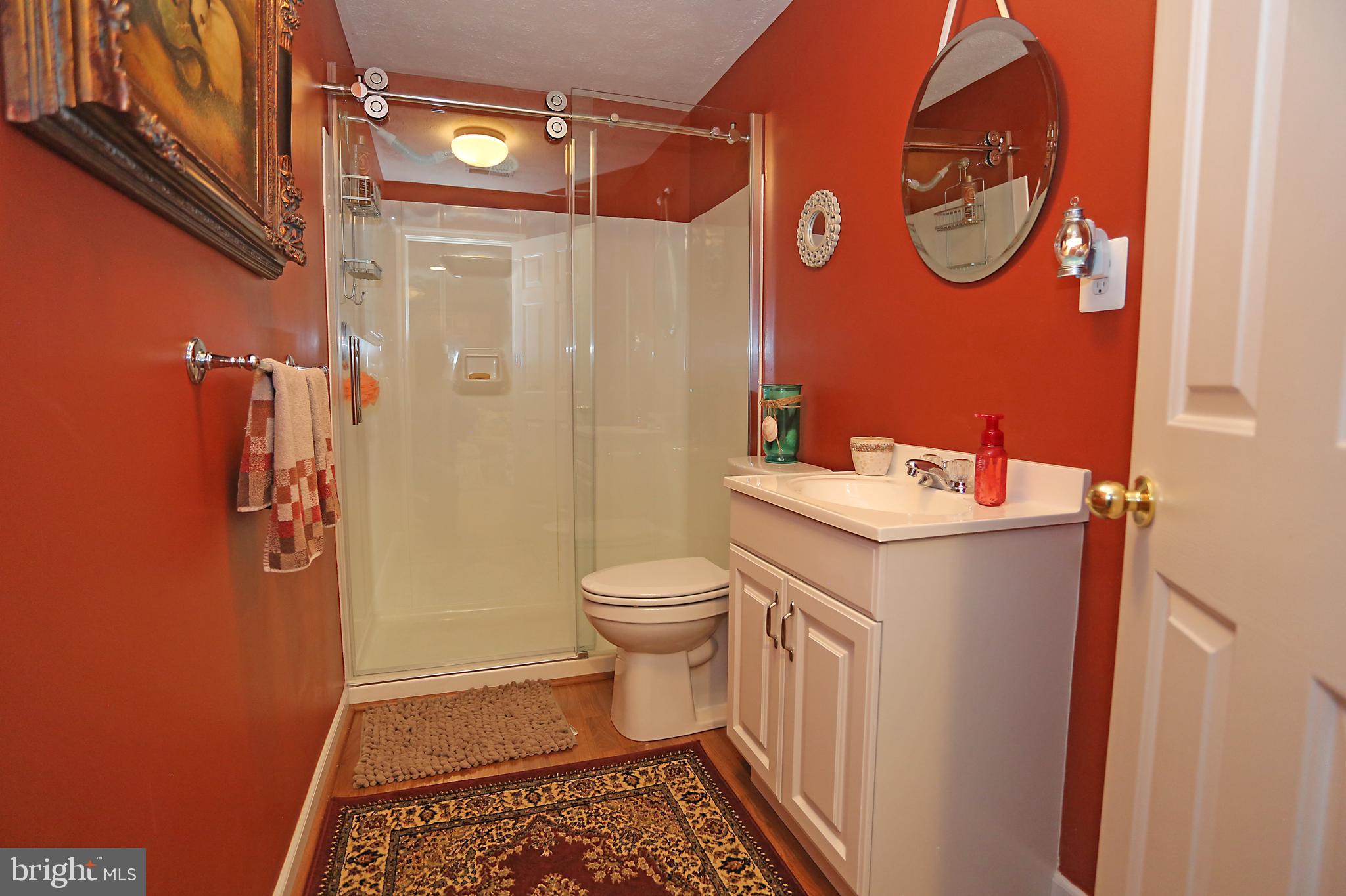 HOLLYWOODS POINT - Residential