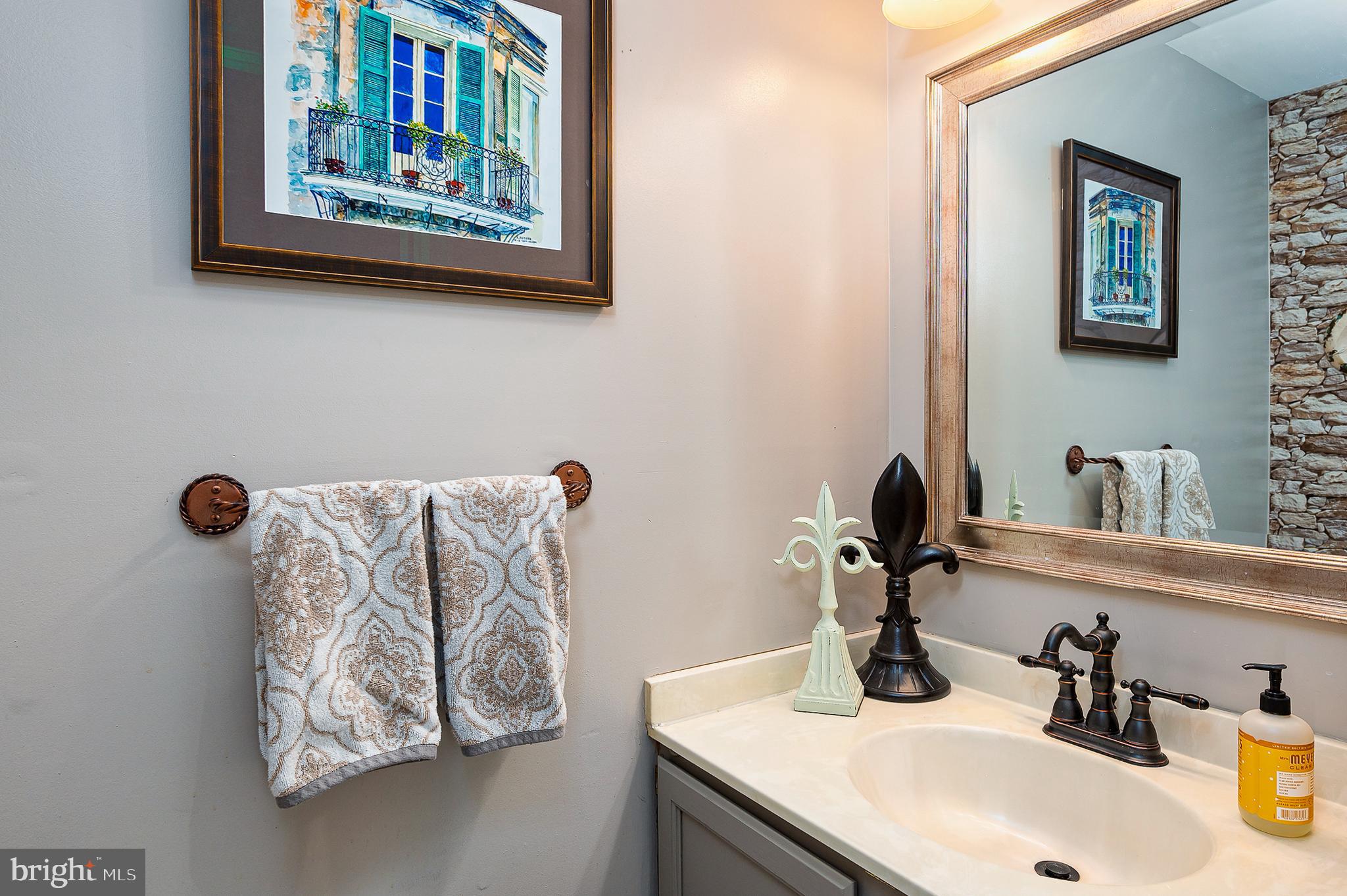 VILLAGE OF HICKORY RIDGE - Residential