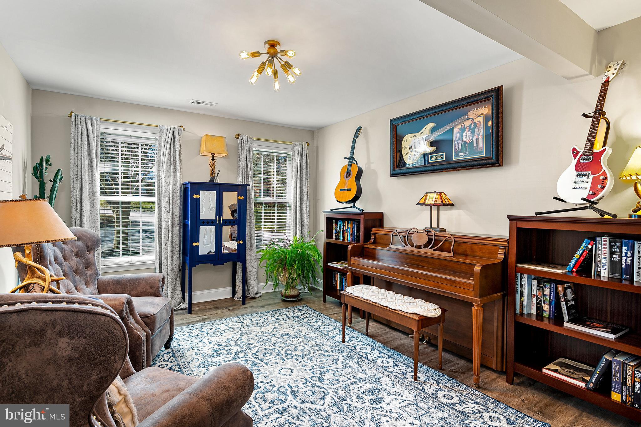 VILLAGE OF HICKORY RIDGE - Residential