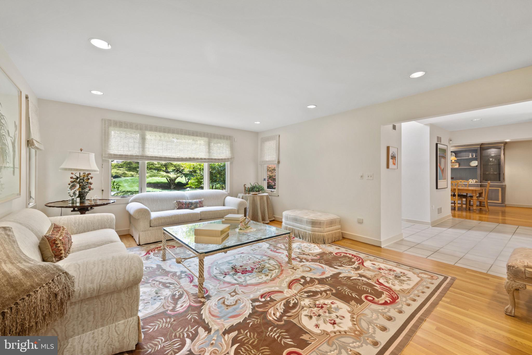 VALLEY GATE - Residential