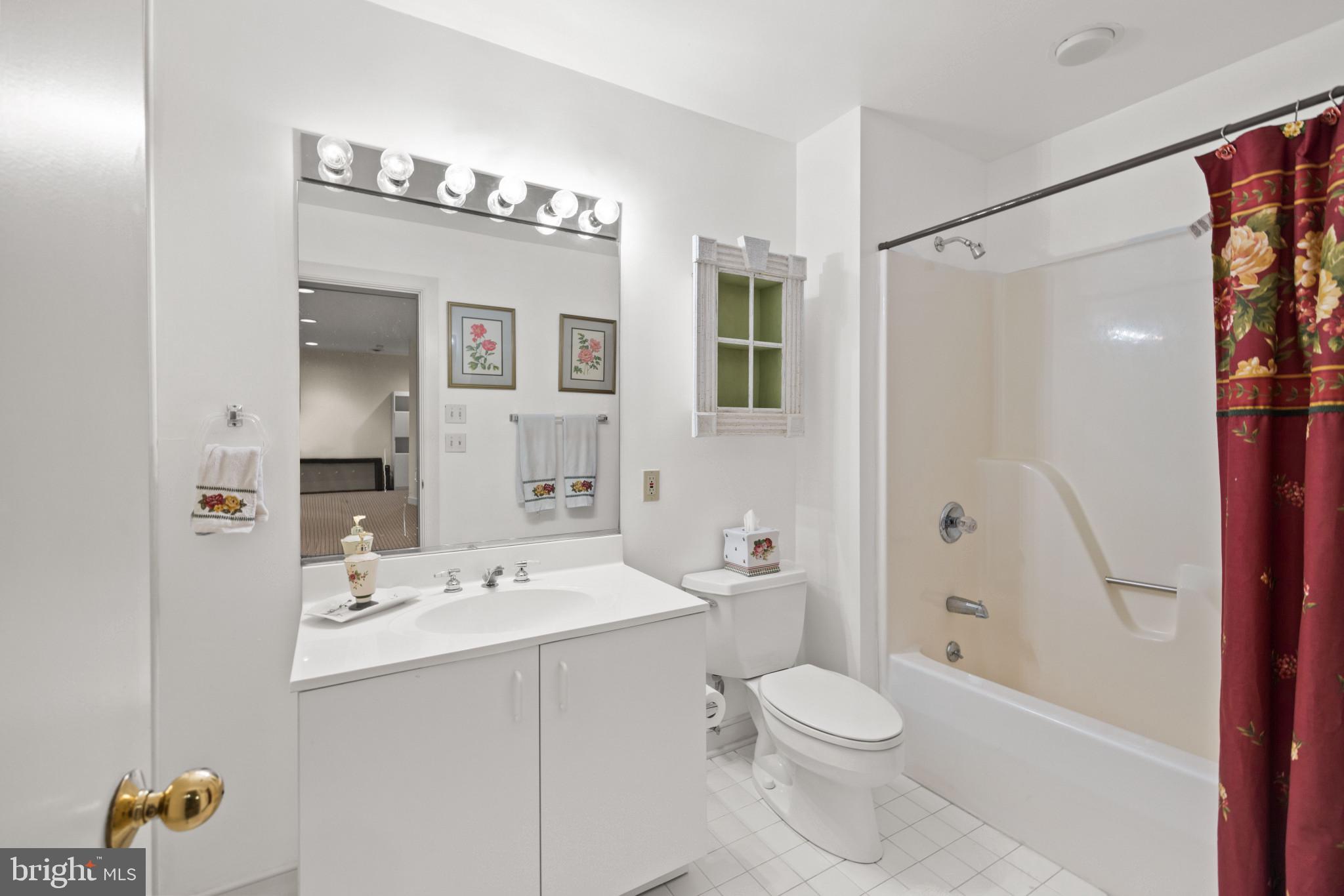 VALLEY GATE - Residential