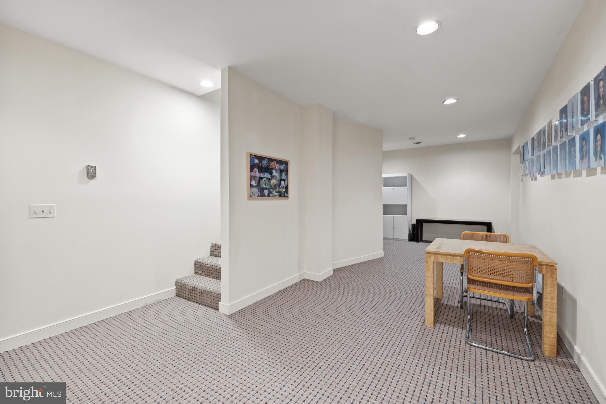 VALLEY GATE - Residential