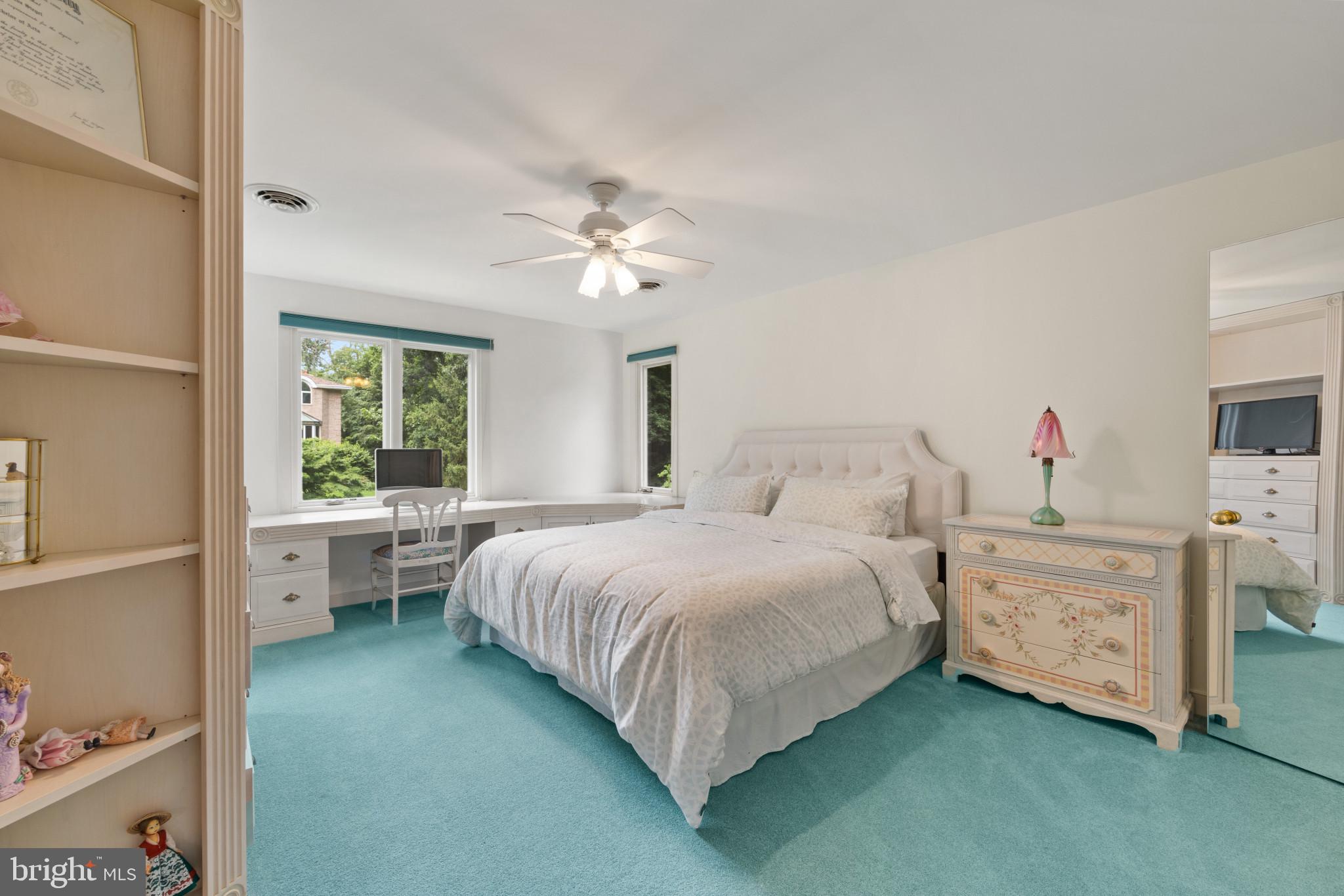 VALLEY GATE - Residential