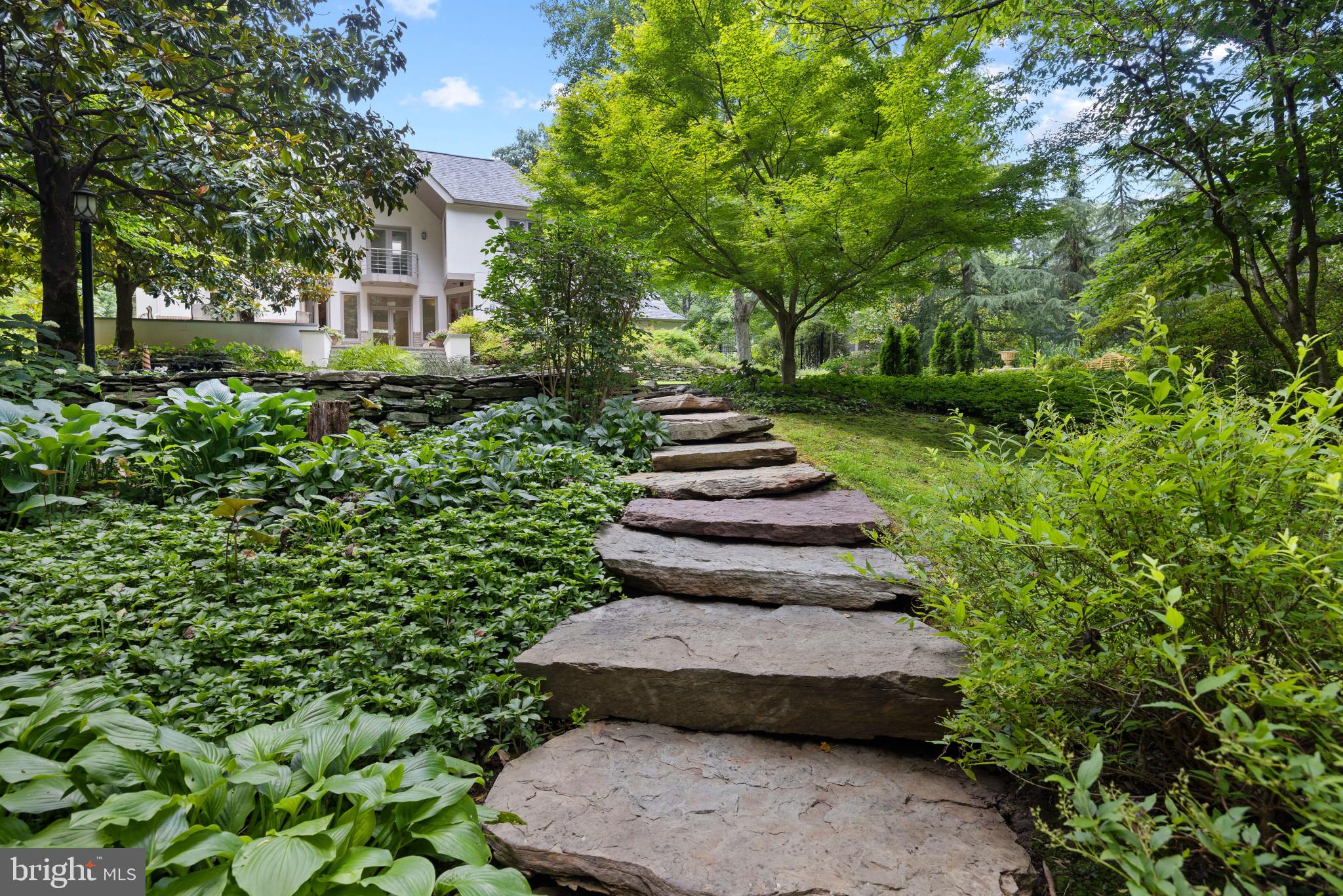 VALLEY GATE - Residential