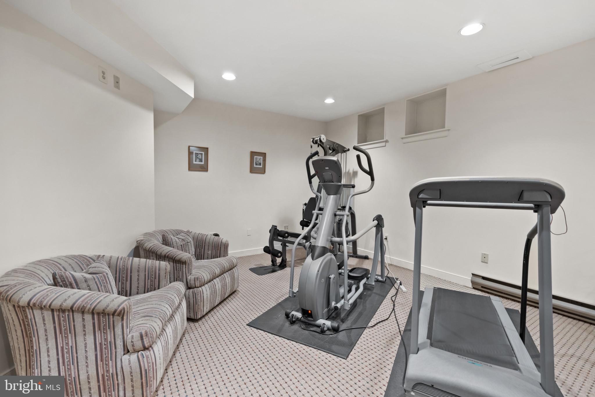 VALLEY GATE - Residential