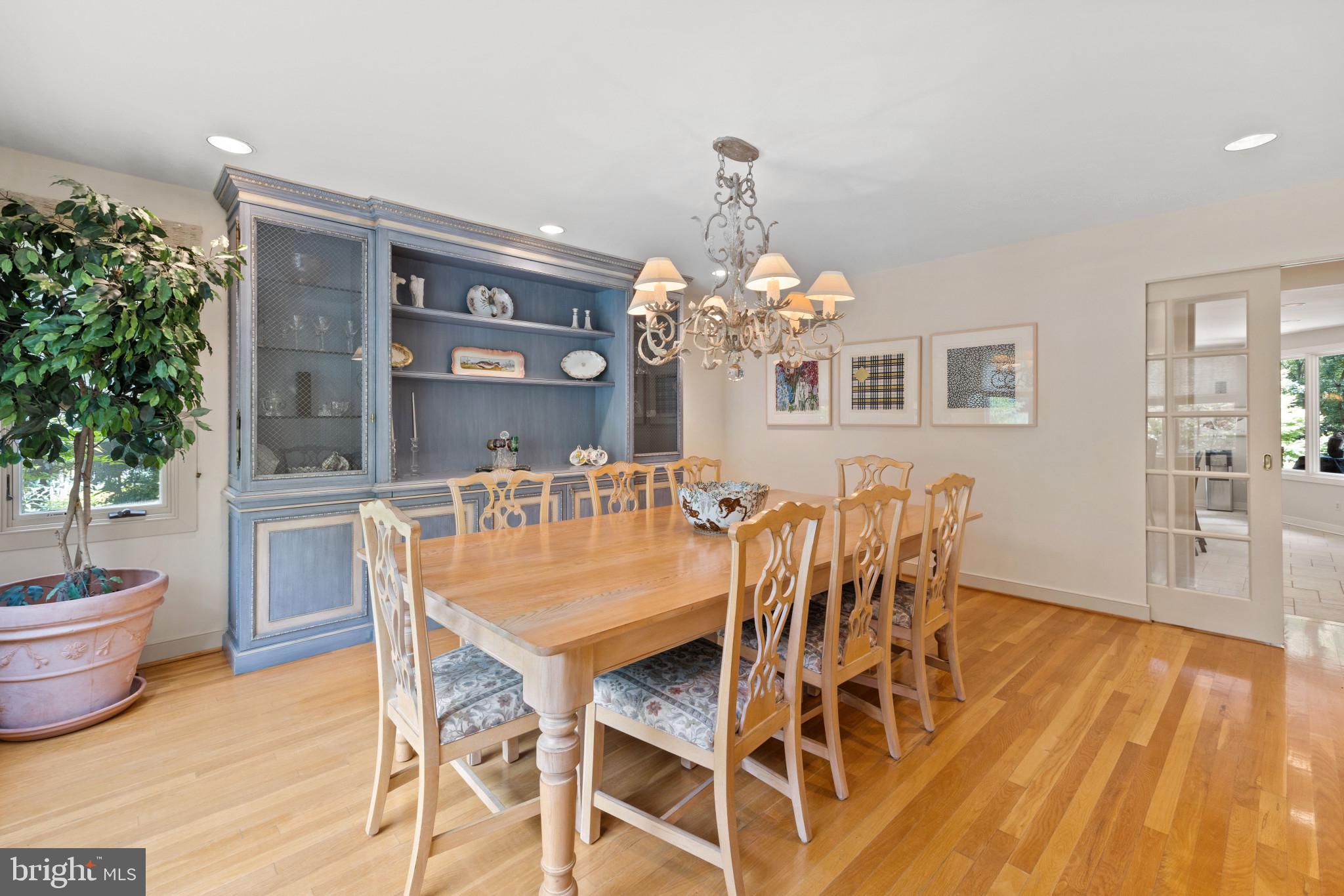 VALLEY GATE - Residential