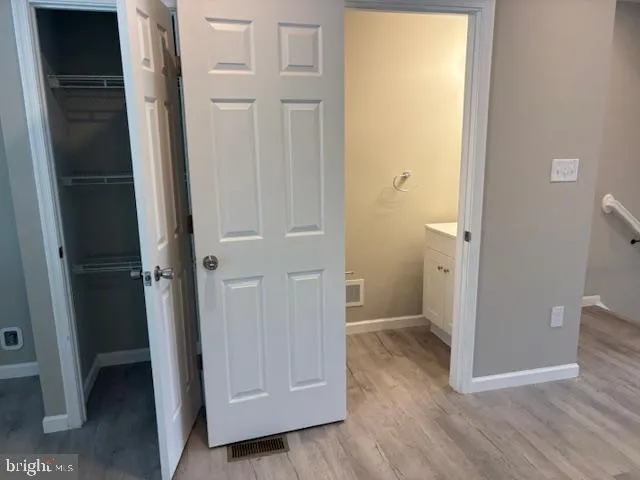 Wilmington, Delaware 19805, United States, 2 Bedrooms Bedrooms, ,3 BathroomsBathrooms,Residential,Active,235132