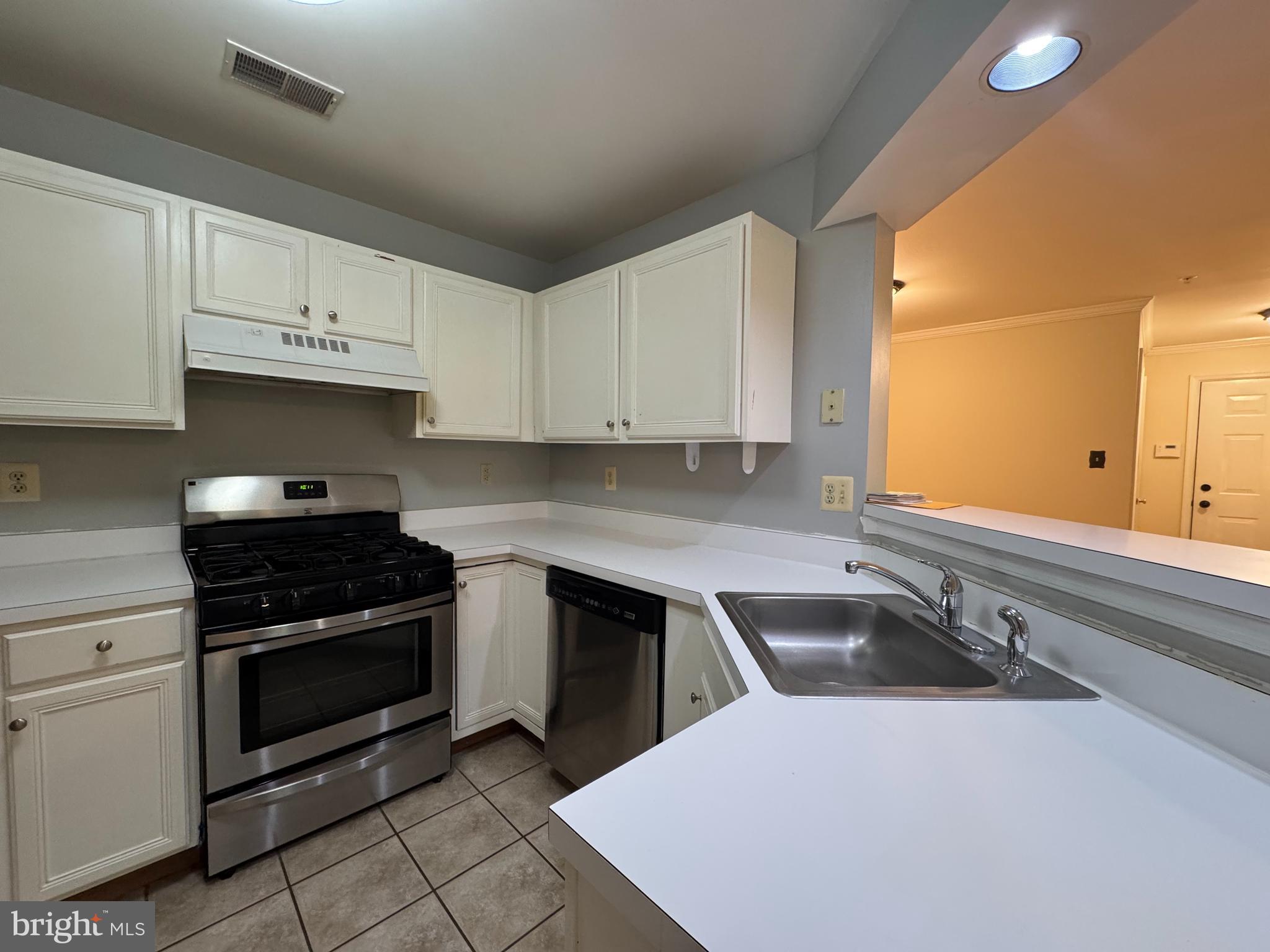 RIVERSTONE CODM - Residential Lease