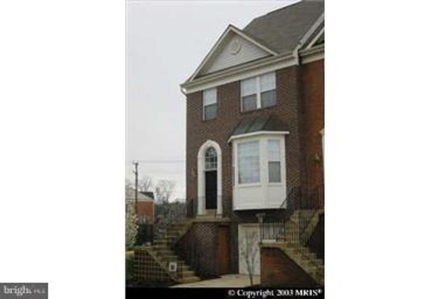 Lovely 4 level end unit TH. 4th level is open loft in master bedroom; 3.5 bath, full bath on lower level. Hardwood floors in main & bedroom levels. Lots of light, patio & Balcony, Pets case-by-case, great community w/pool. Fireplace is cosmetic only. Formal dining room, eat-in kitchen. Close to shopping & restaurants,

Resident Benefit Package is part of lease. Resident Benefits Package - $30/month Required with ALL lease agreements managed by Peake Management Inc. Peake provides a 24 hour Emergency Maintenance Hotline with Live Phone Support * High-quality air filters delivered to your home every other month! This keeps air clan and lowers your monthly heating & cooling bills and keeps you in compliance with your lease obligations. * Positive credit reporting for all on-time rental payments to credit bureaus. Could help raise your credit score! See resident brochure for more info. Resident Benefit Package charges are in addition to the rent each month.