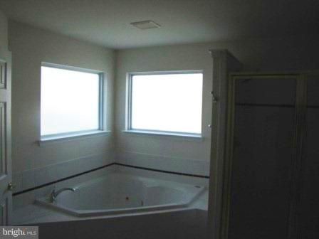 MCNAIR FARMS WEST - Residential Lease