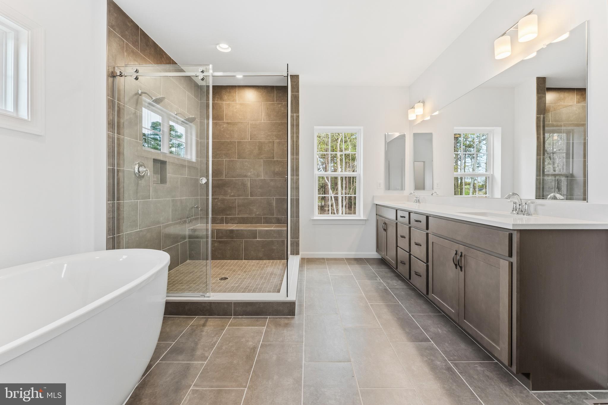 GLENN DALE ESTATES - Residential