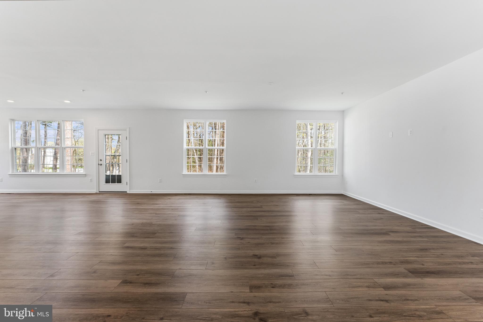 GLENN DALE ESTATES - Residential