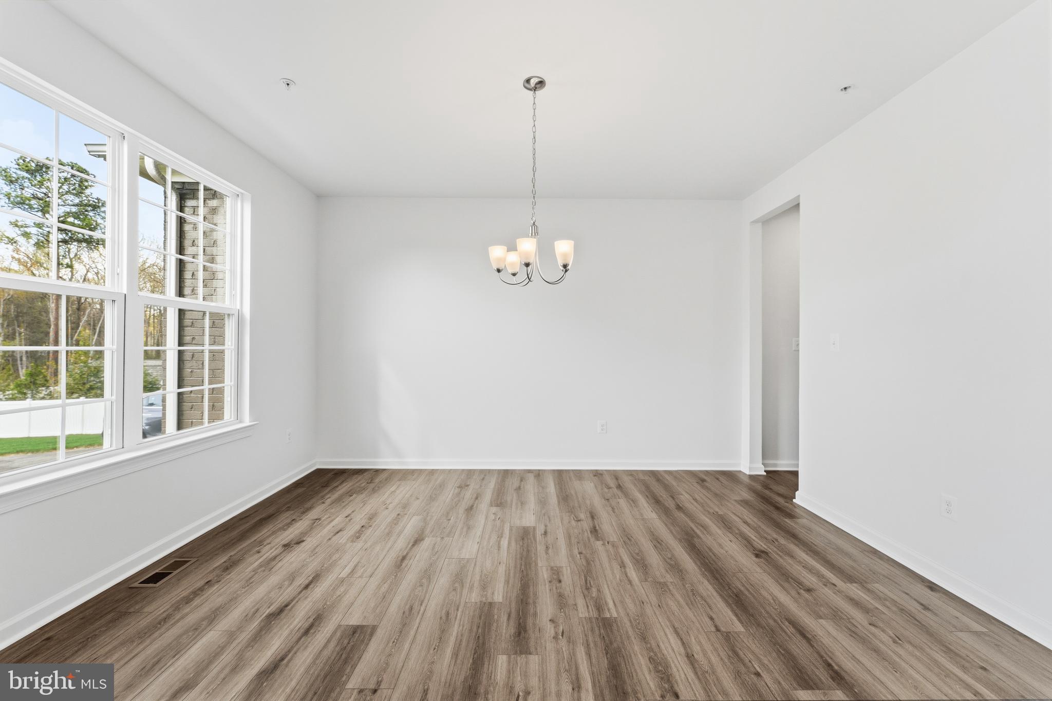 GLENN DALE ESTATES - Residential