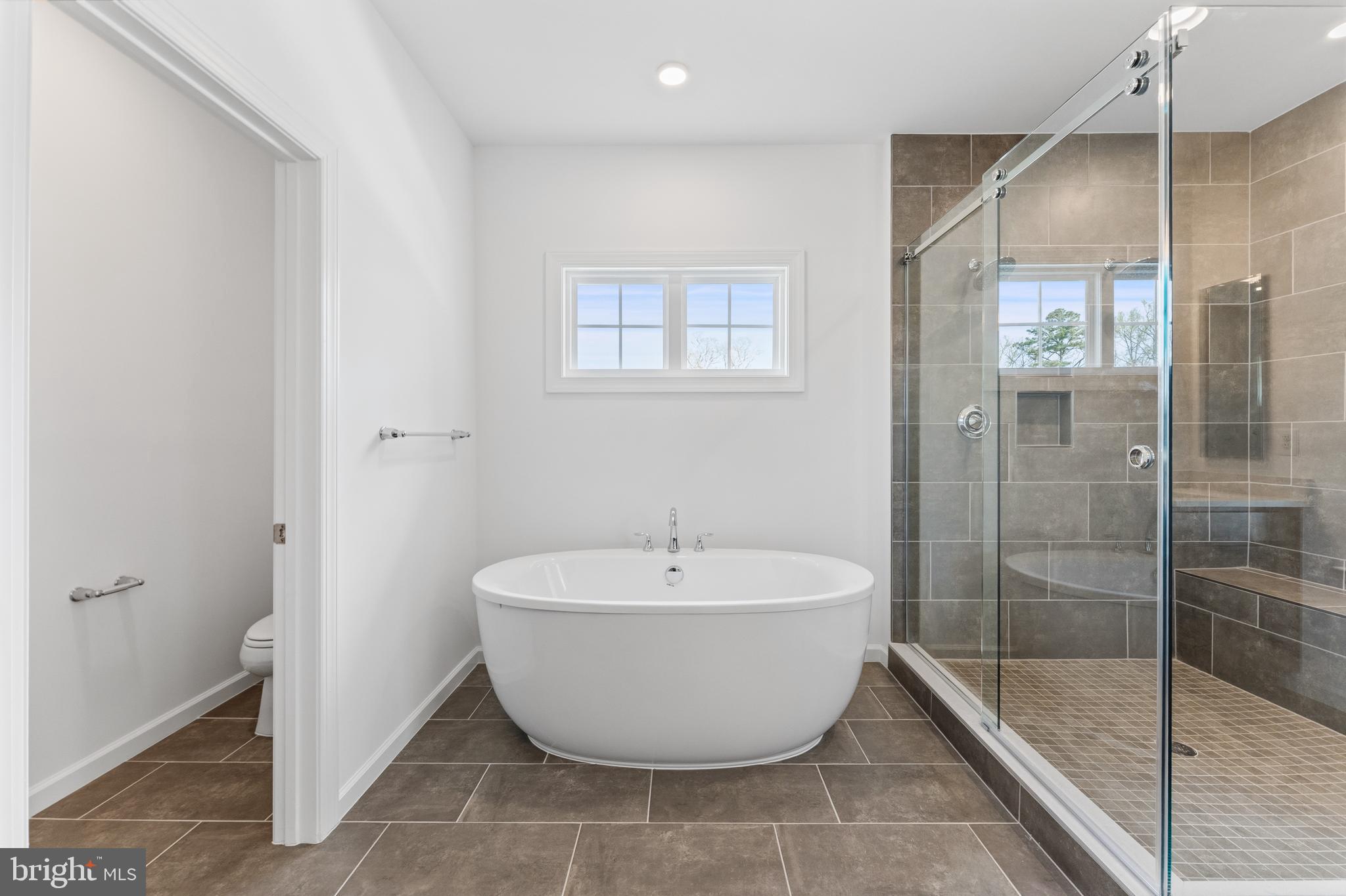 GLENN DALE ESTATES - Residential