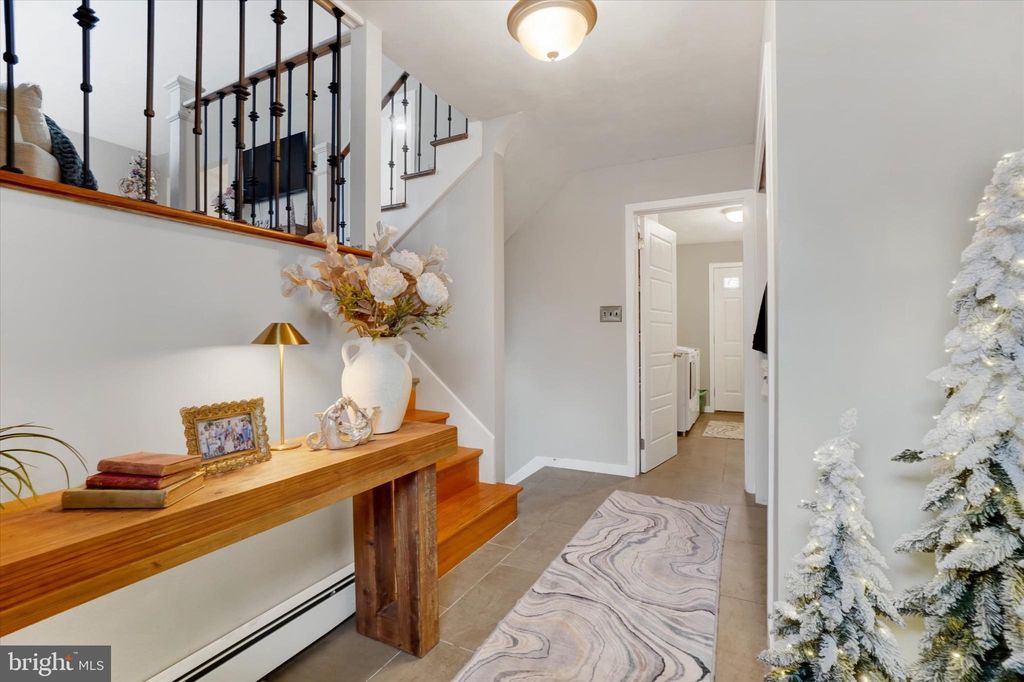 Photo of 417 Rushmore Drive, YORK, PA 17402 (MLS # PAYK2094406)