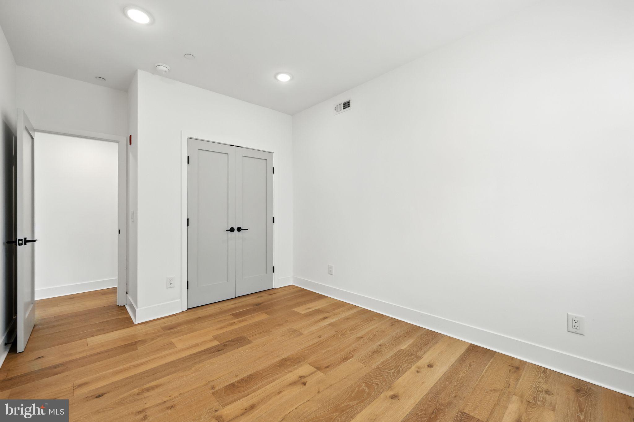 PHILADELPHIA - Residential