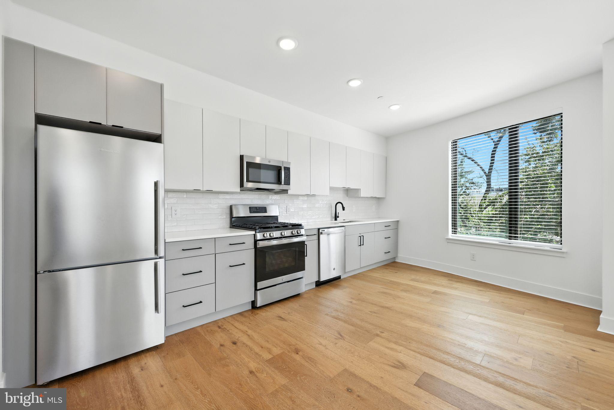 PHILADELPHIA - Residential