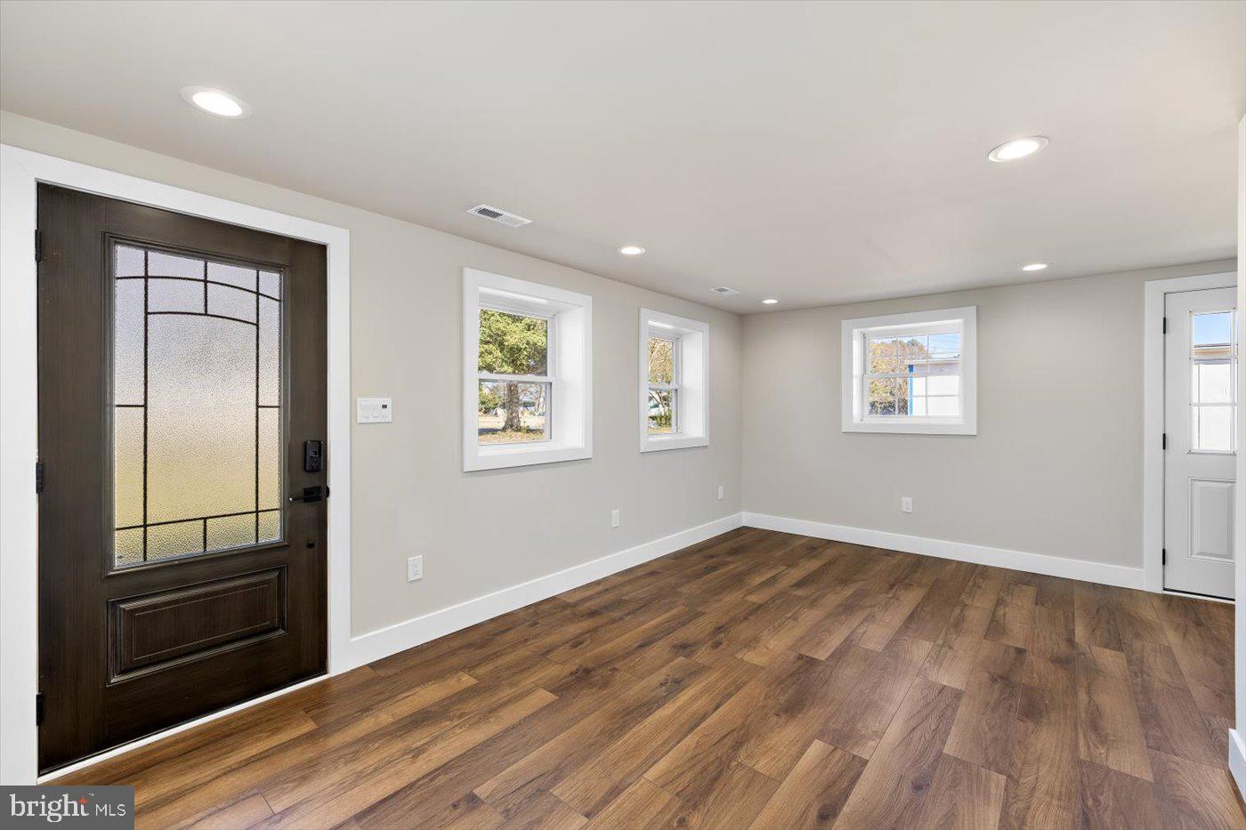 WESTMORELAND SHORES - Residential