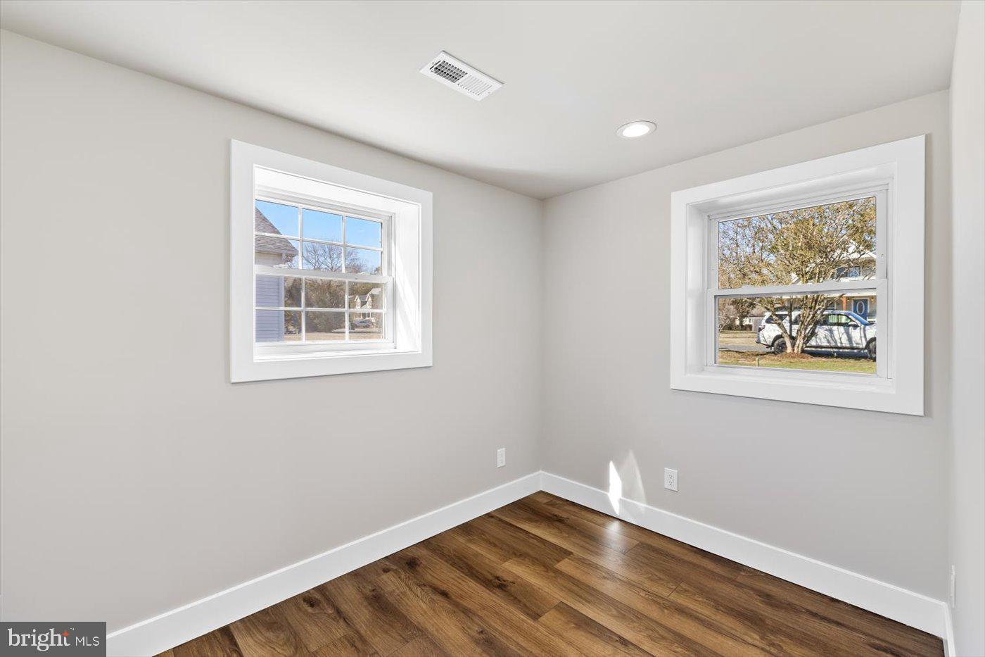 WESTMORELAND SHORES - Residential