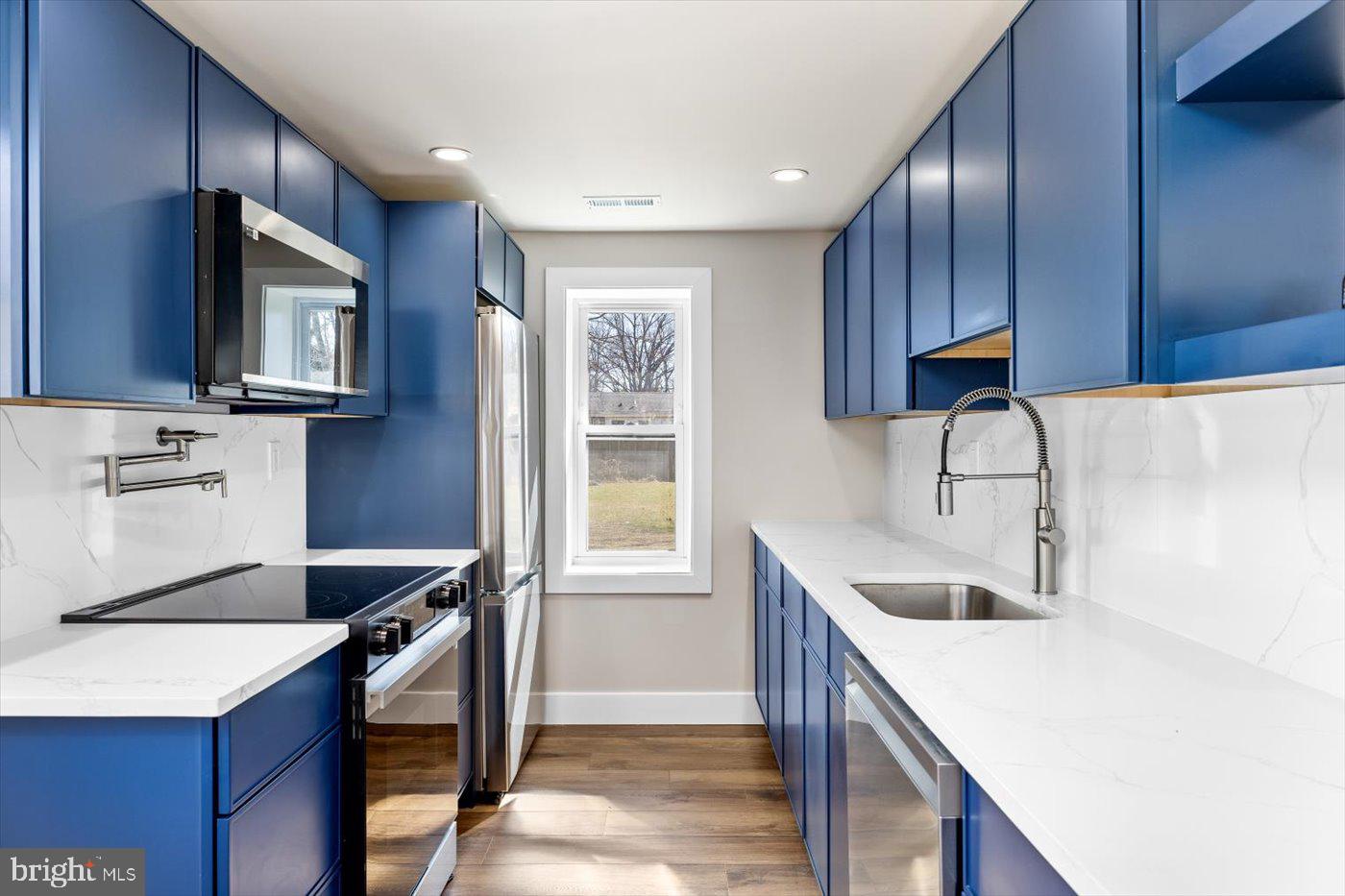 WESTMORELAND SHORES - Residential