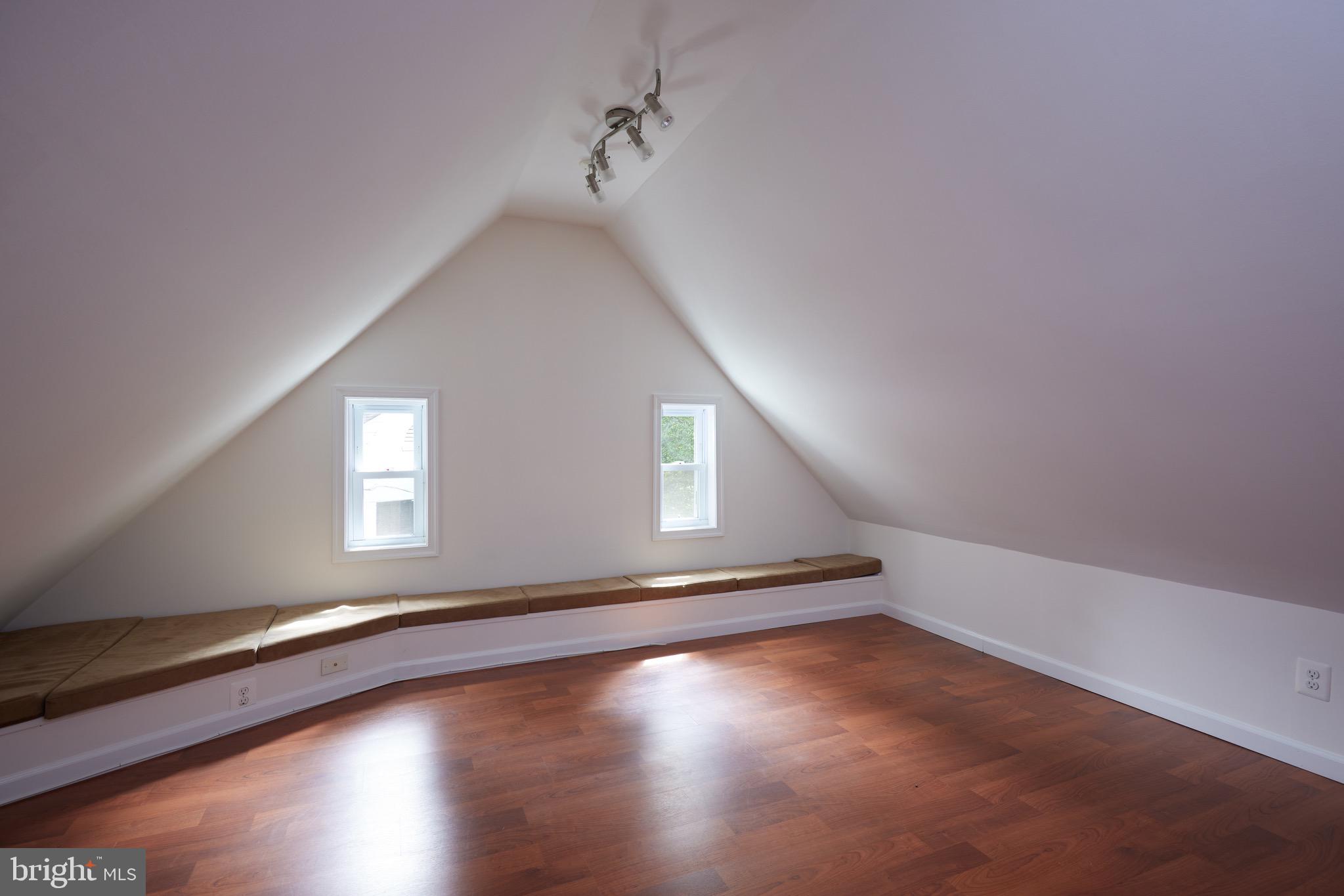 CHEVY CHASE - Residential Lease