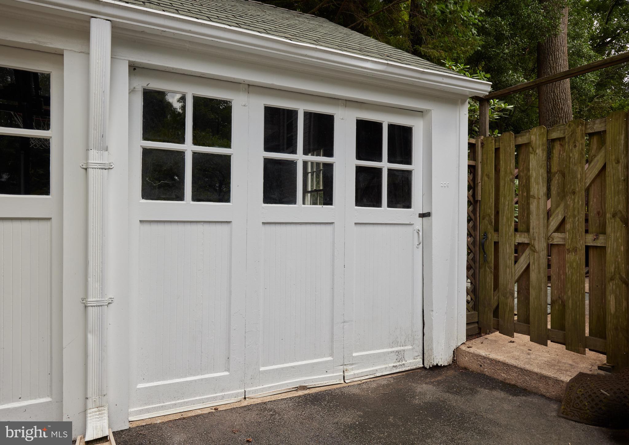 CHEVY CHASE - Residential Lease