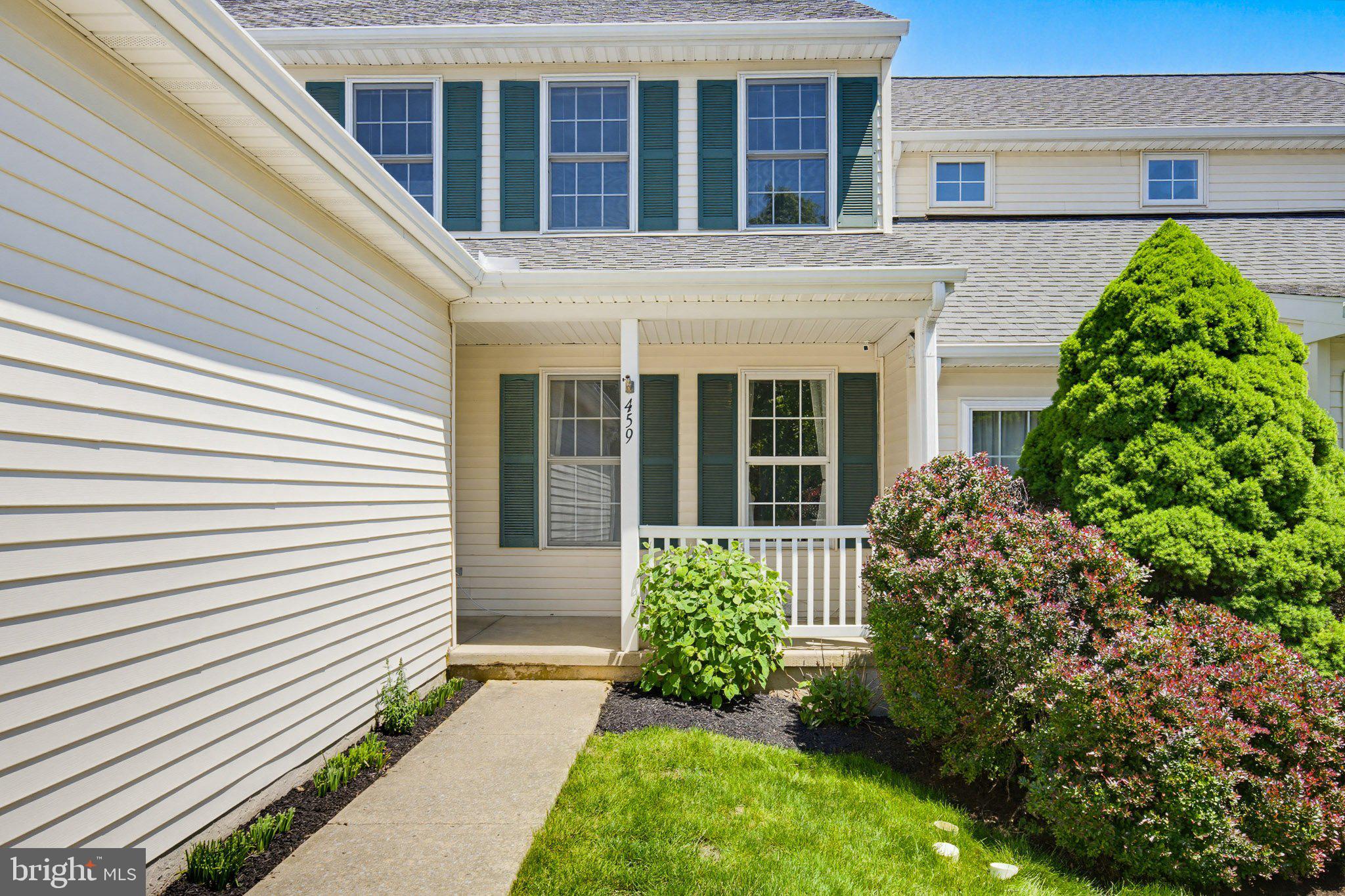 459 MEADOWLARK LANE