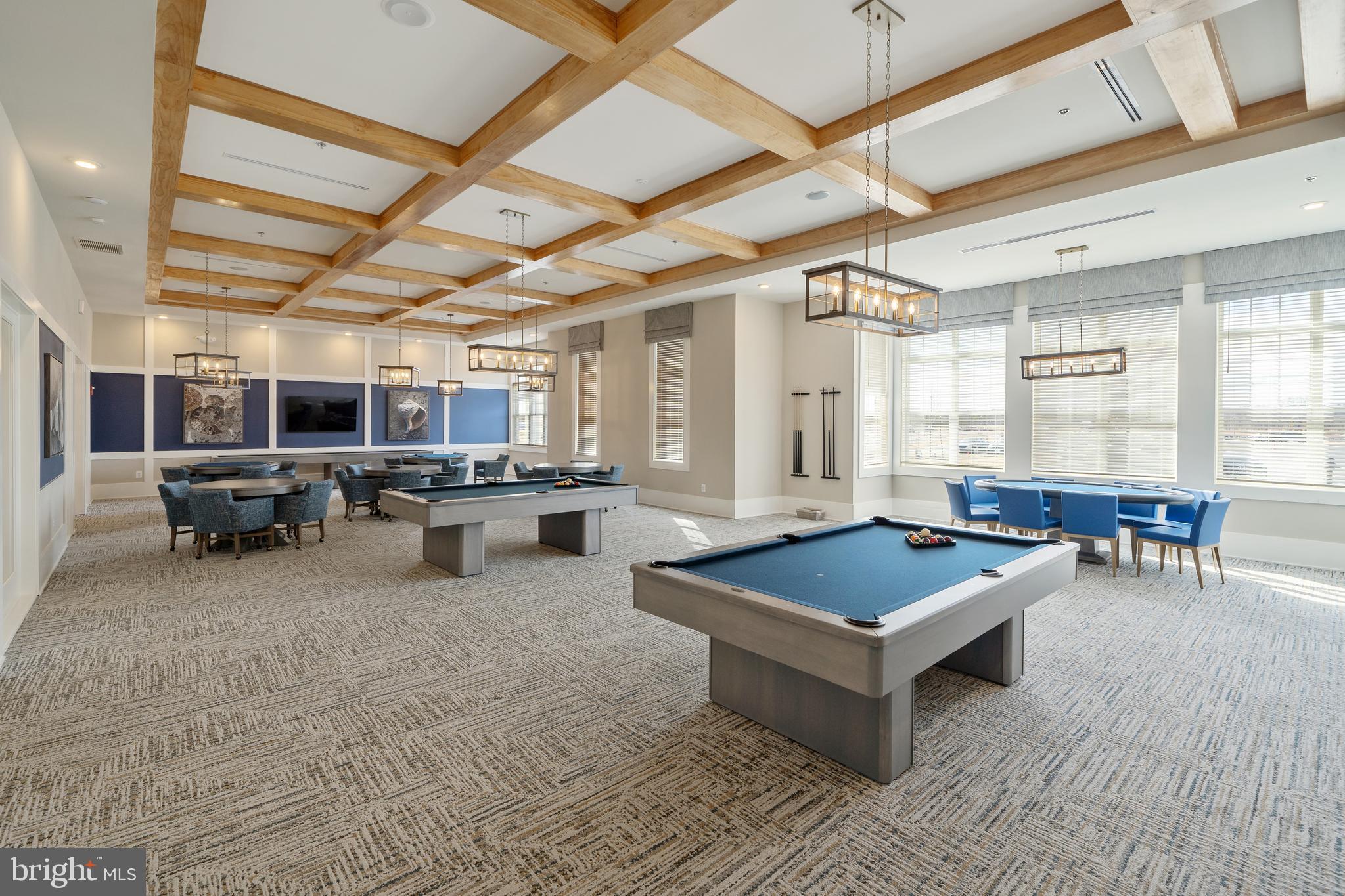 FOUR SEASONS AT KENT ISLAND - Residential