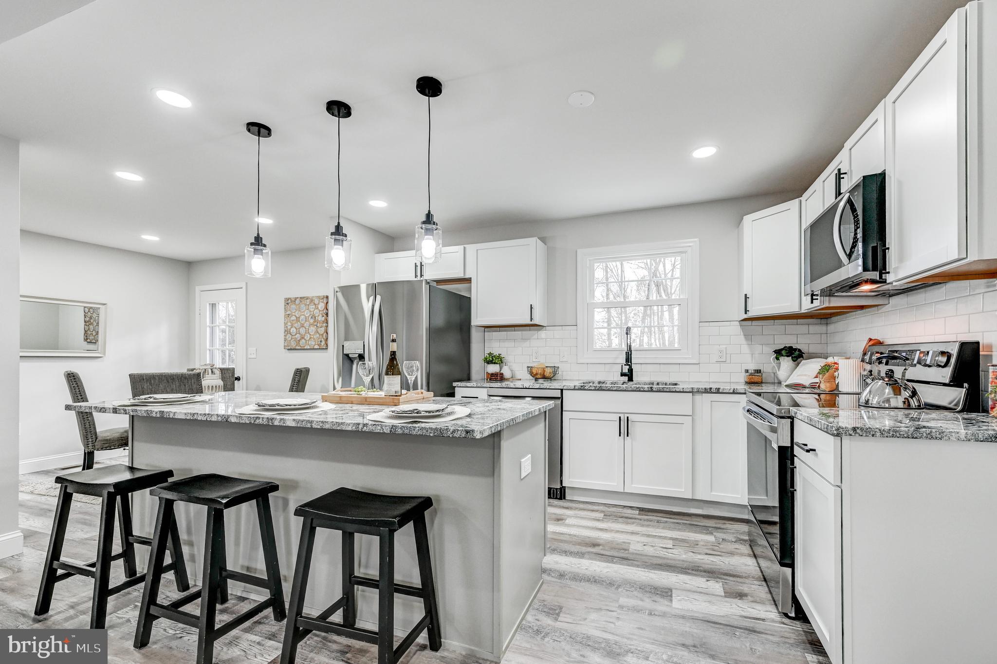 MONTICELLO - Residential