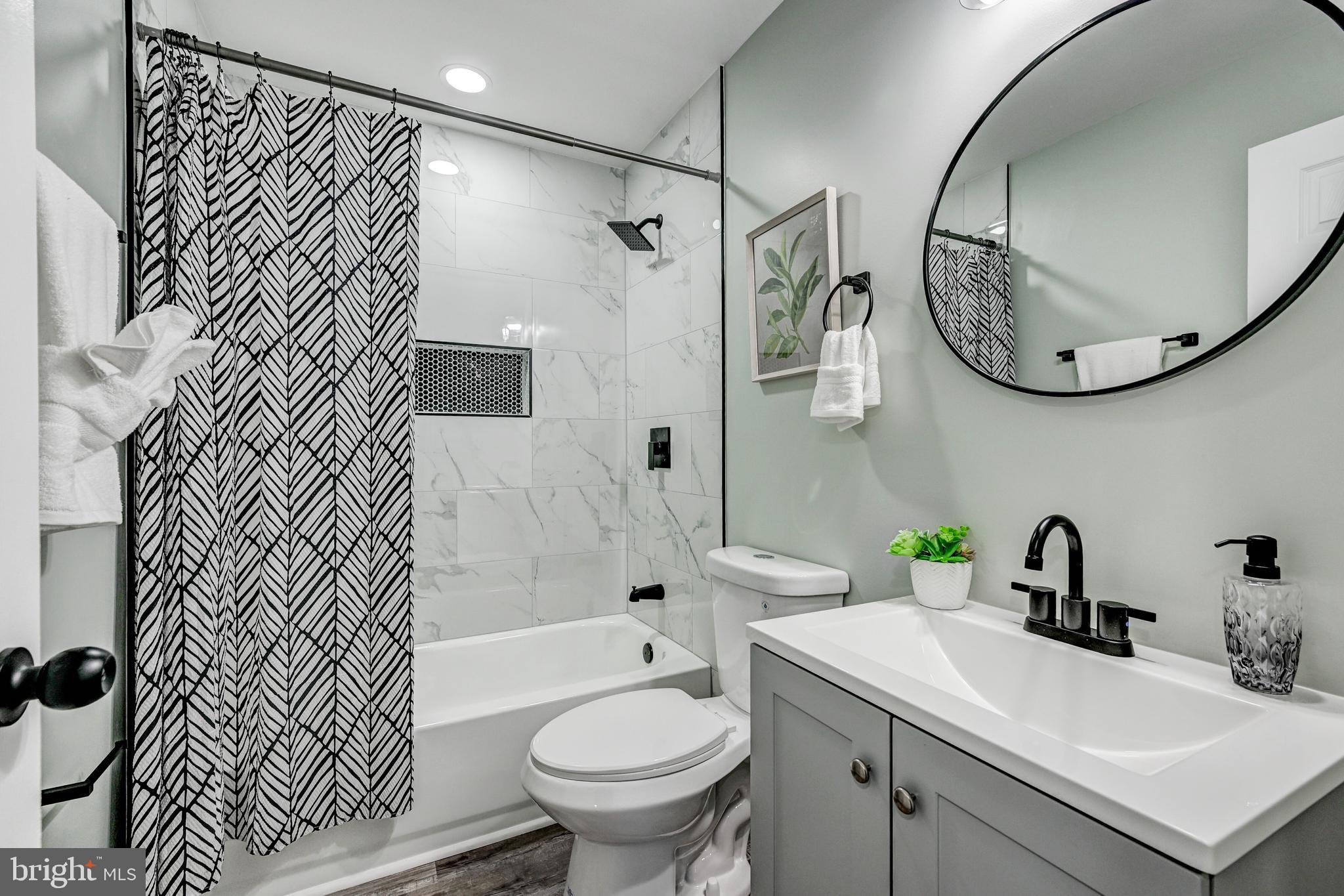 MONTICELLO - Residential