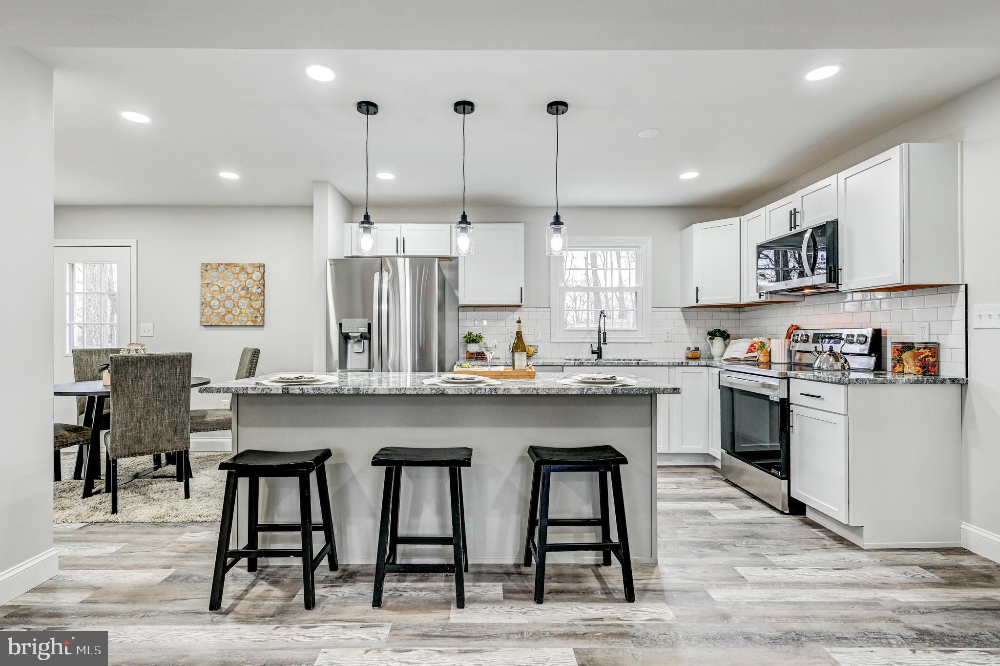 MONTICELLO - Residential