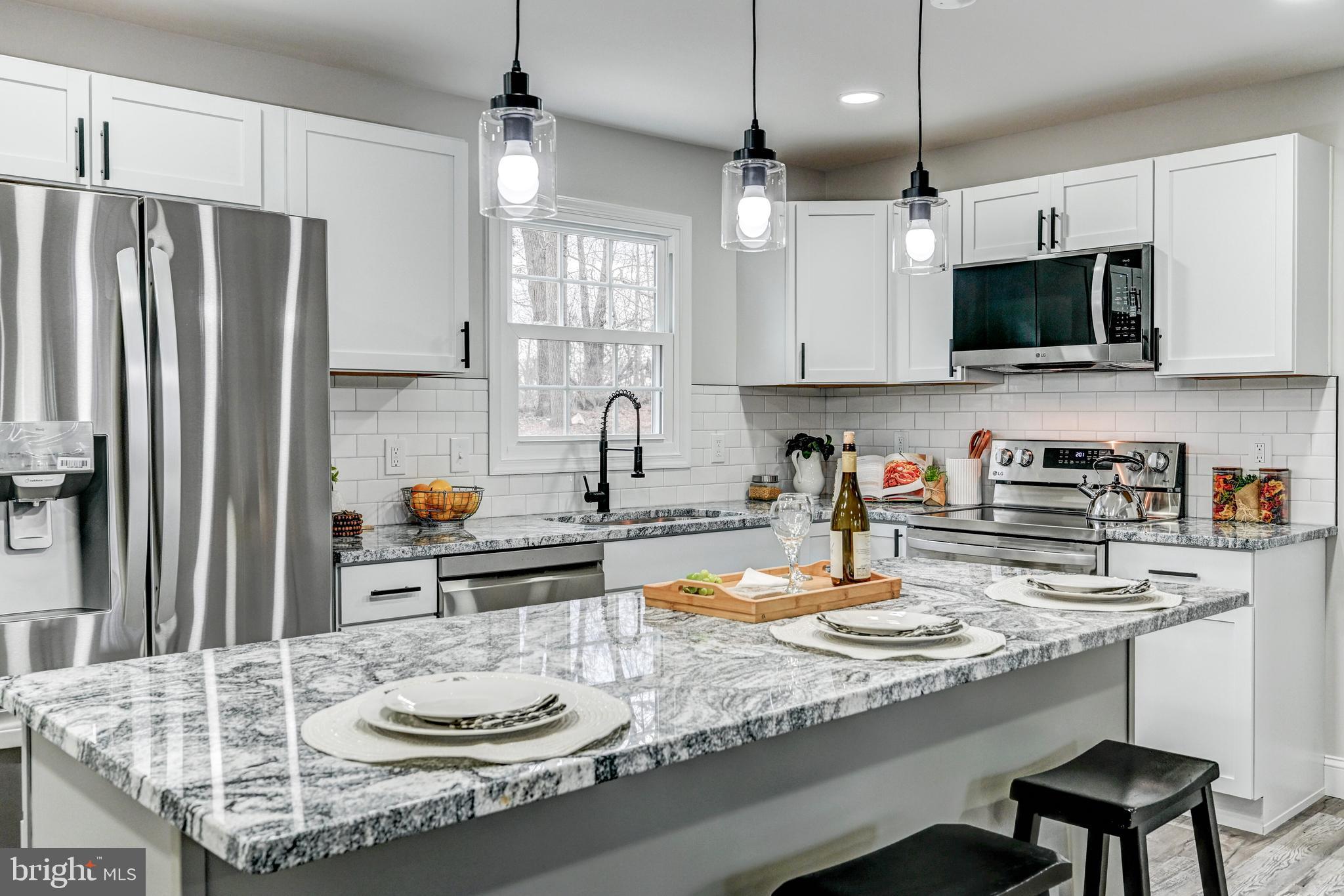 MONTICELLO - Residential