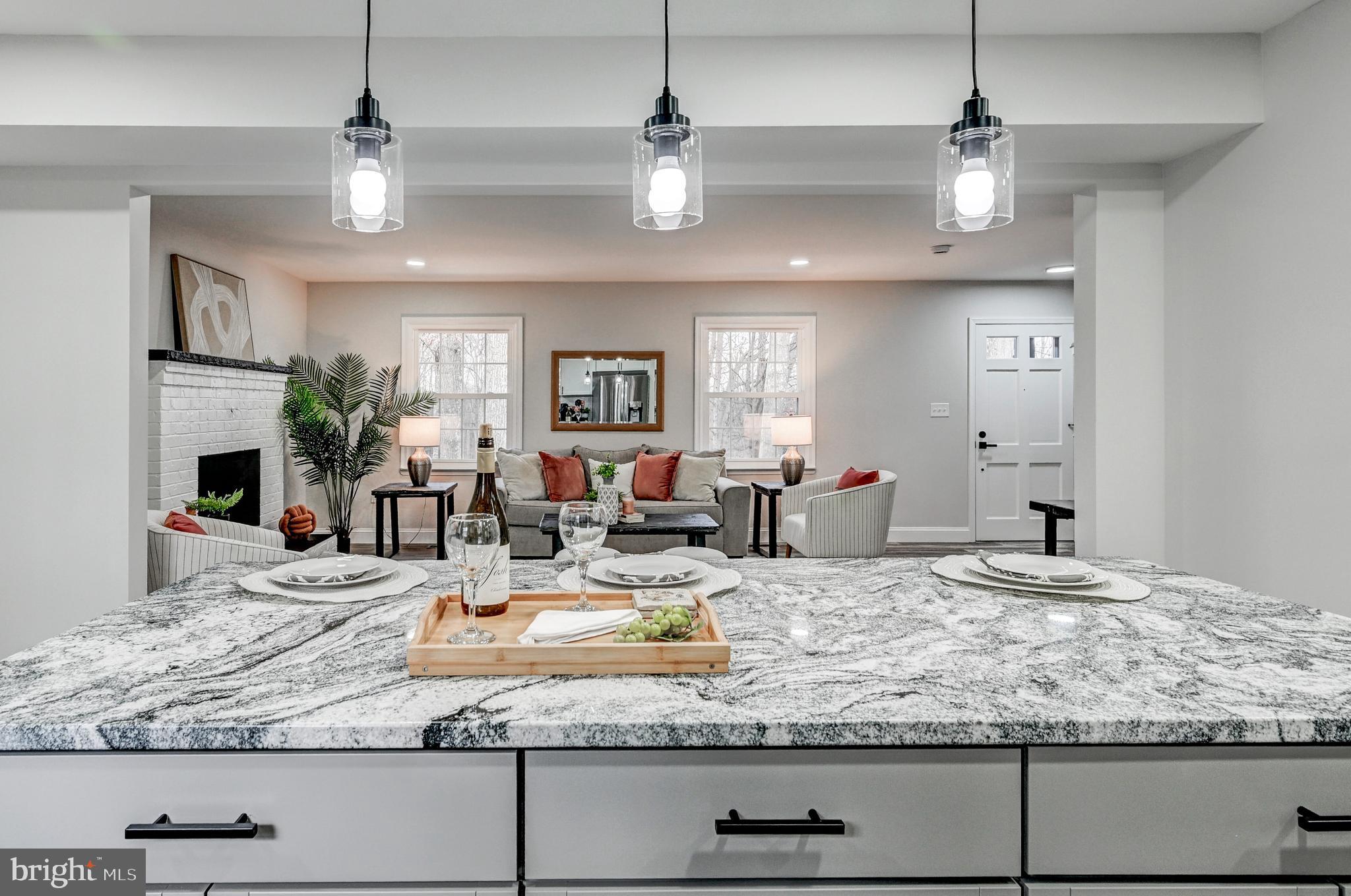 MONTICELLO - Residential