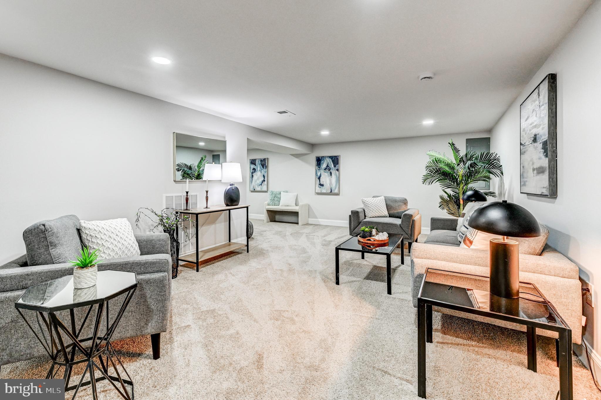 MONTICELLO - Residential