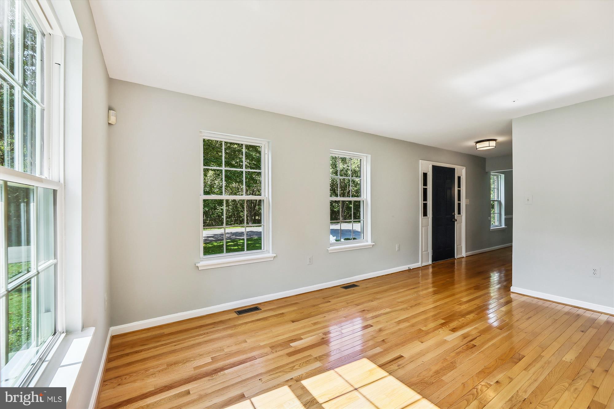 SHERWOOD FOREST - Residential