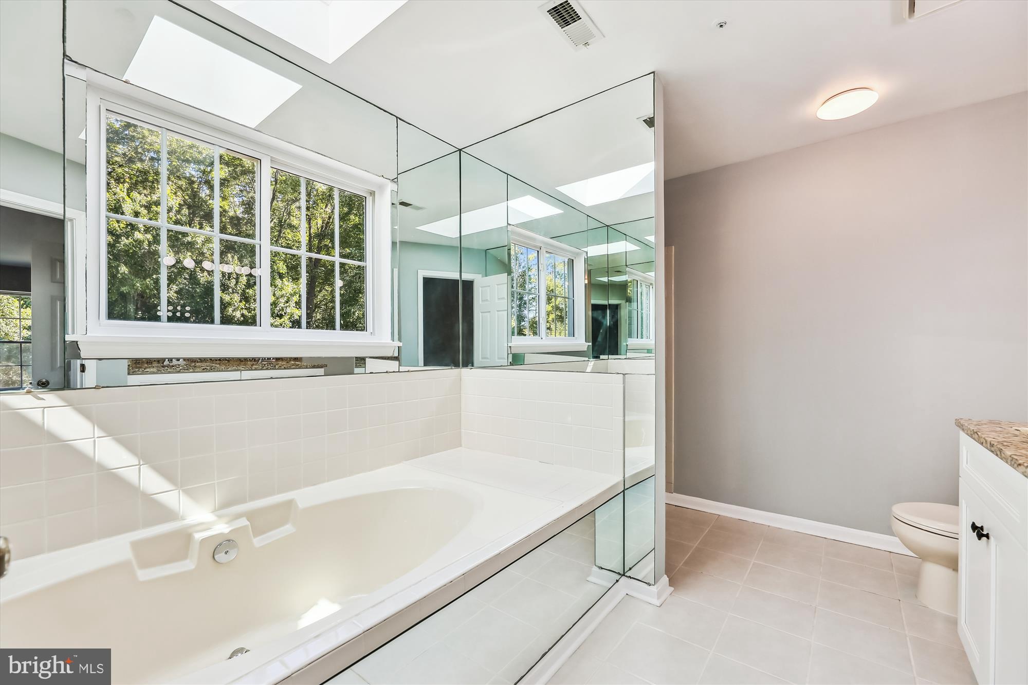 SHERWOOD FOREST - Residential